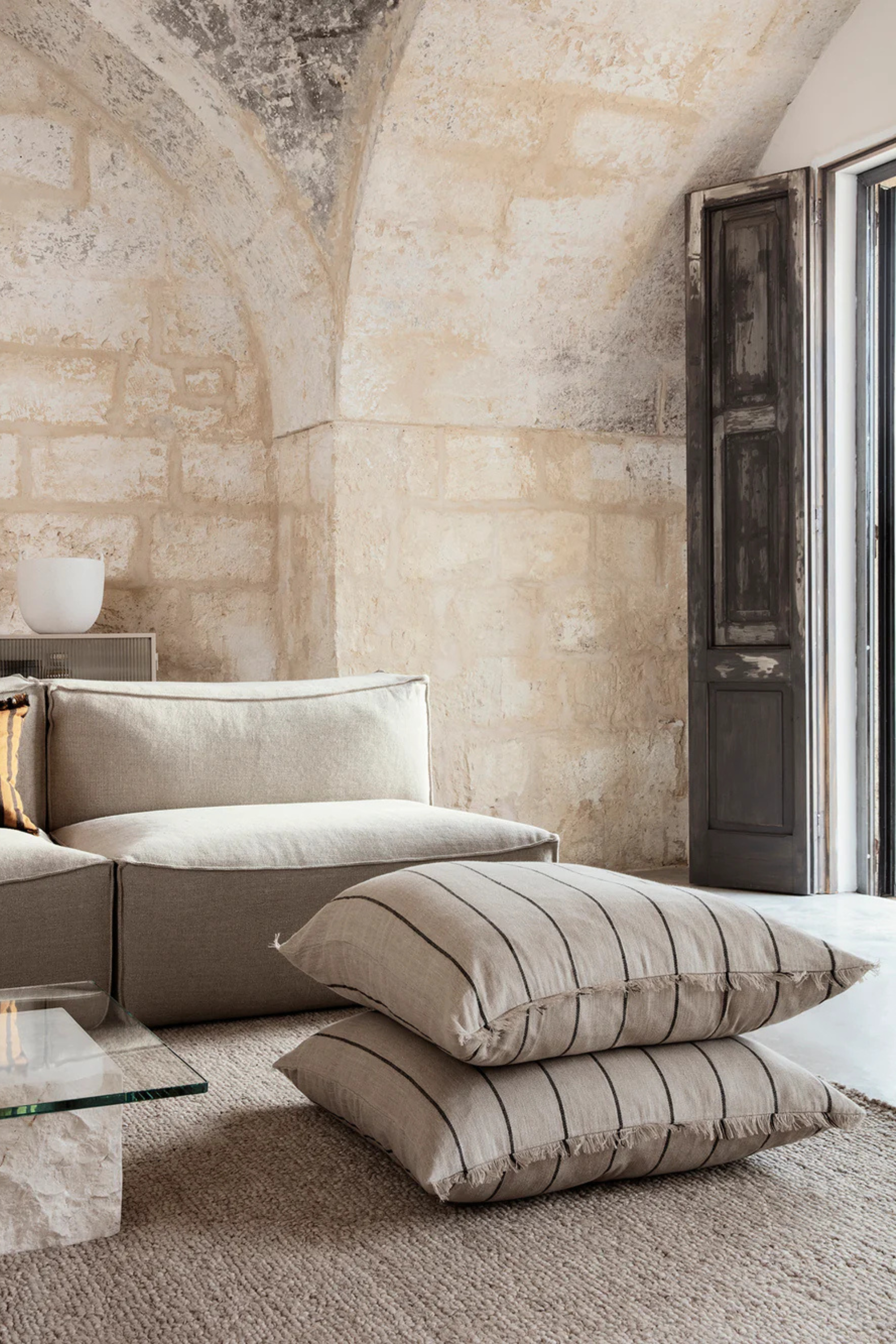 Calm Cushion Large camel/black