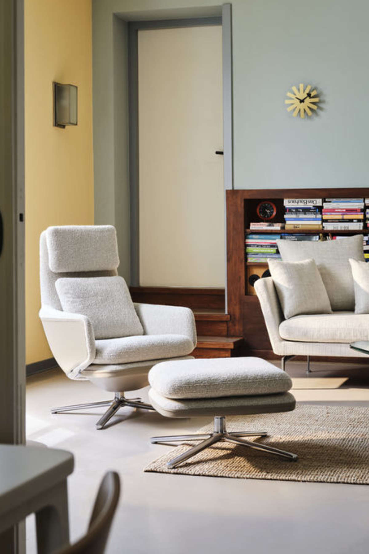 Grand Relax Ottoman, Nubia Leather Forte, Cream/sand