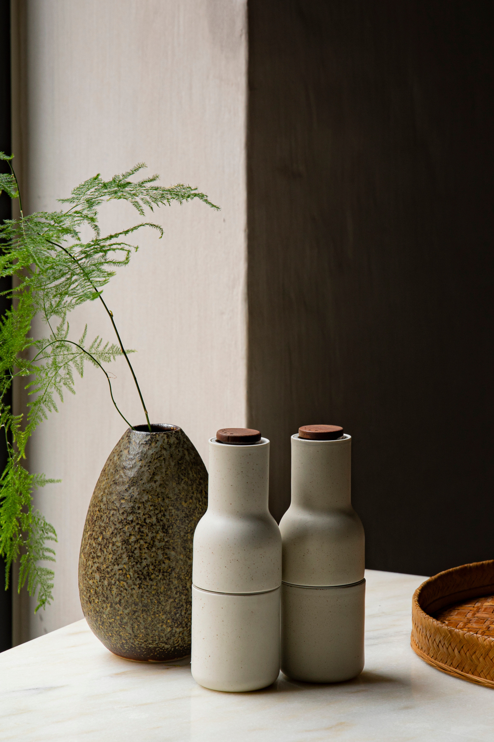 Bottle Grinder Beige Green Salt & Pepper Grinder