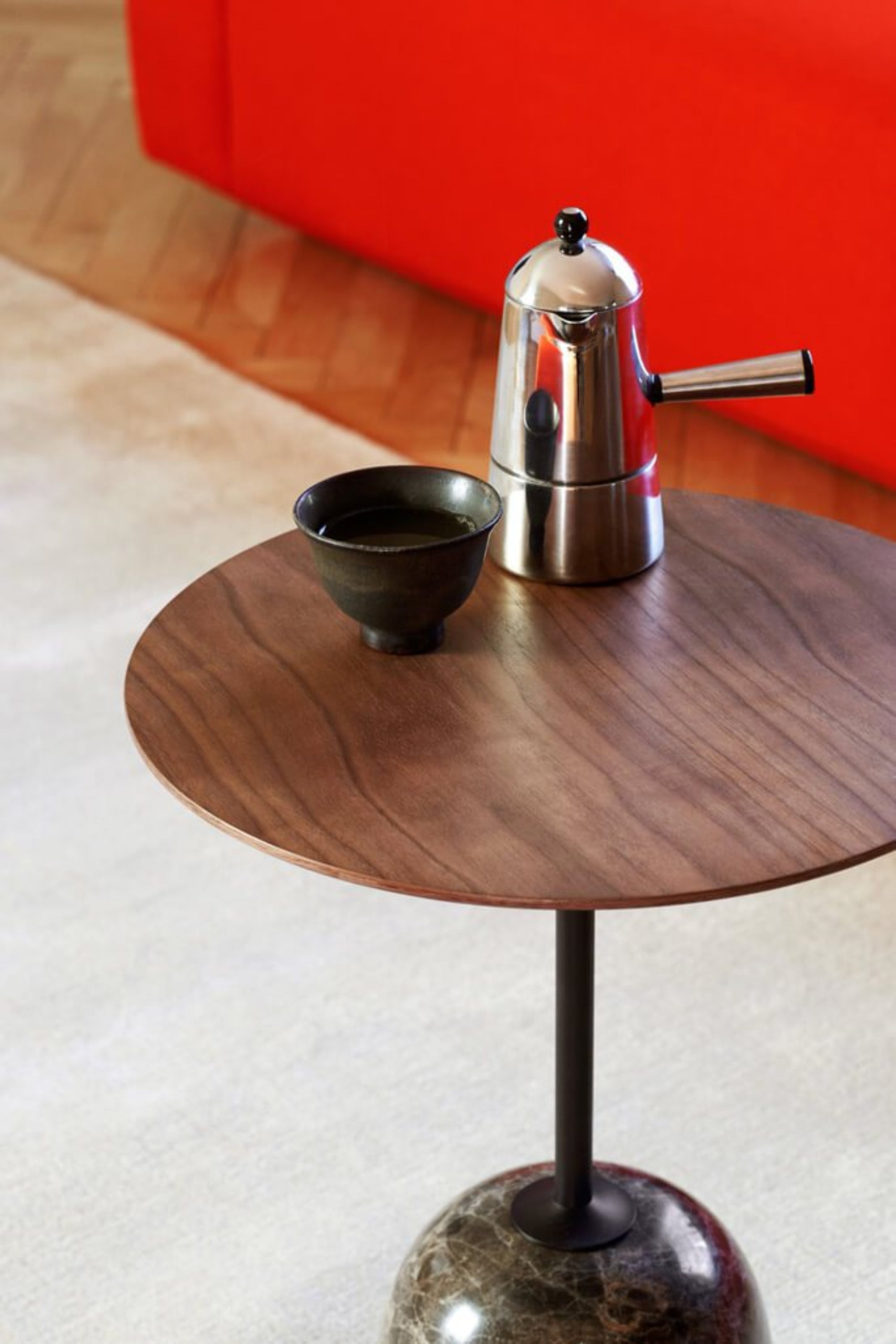 LN8 Lato side table walnut | &Tradition | Home of Solinfo