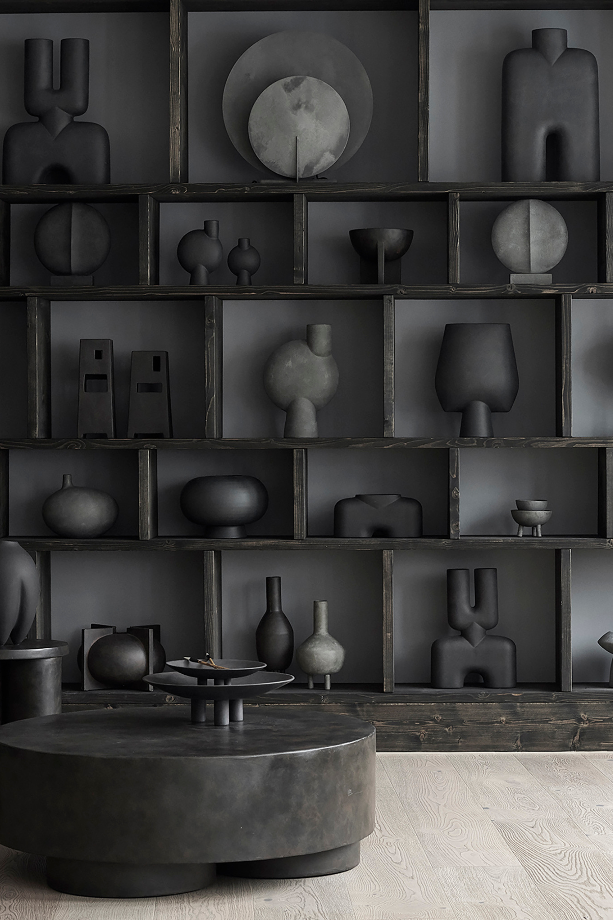 Guggenheim Vase mini dark grey