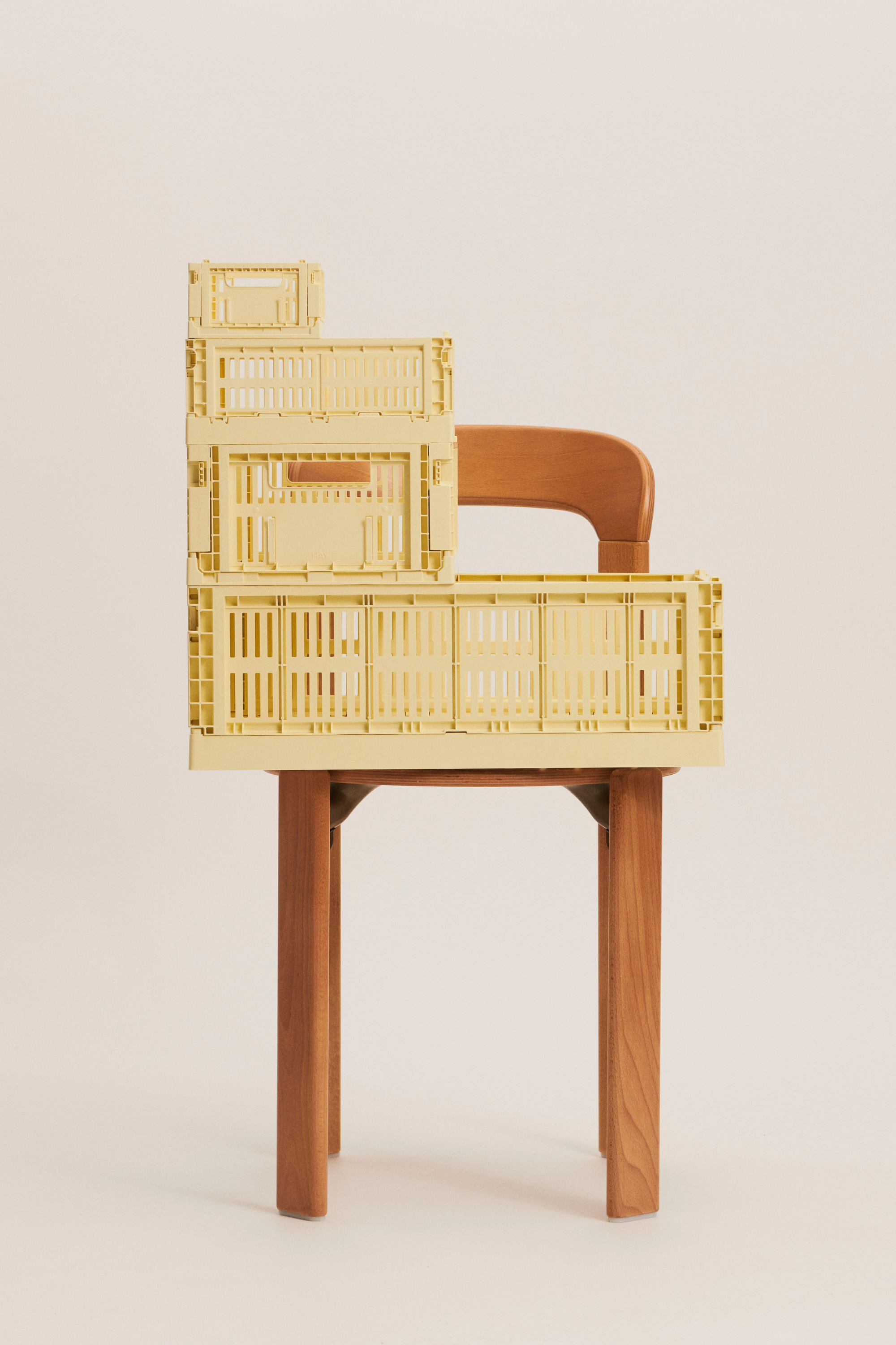 HAY Colour Crate M Light yellow