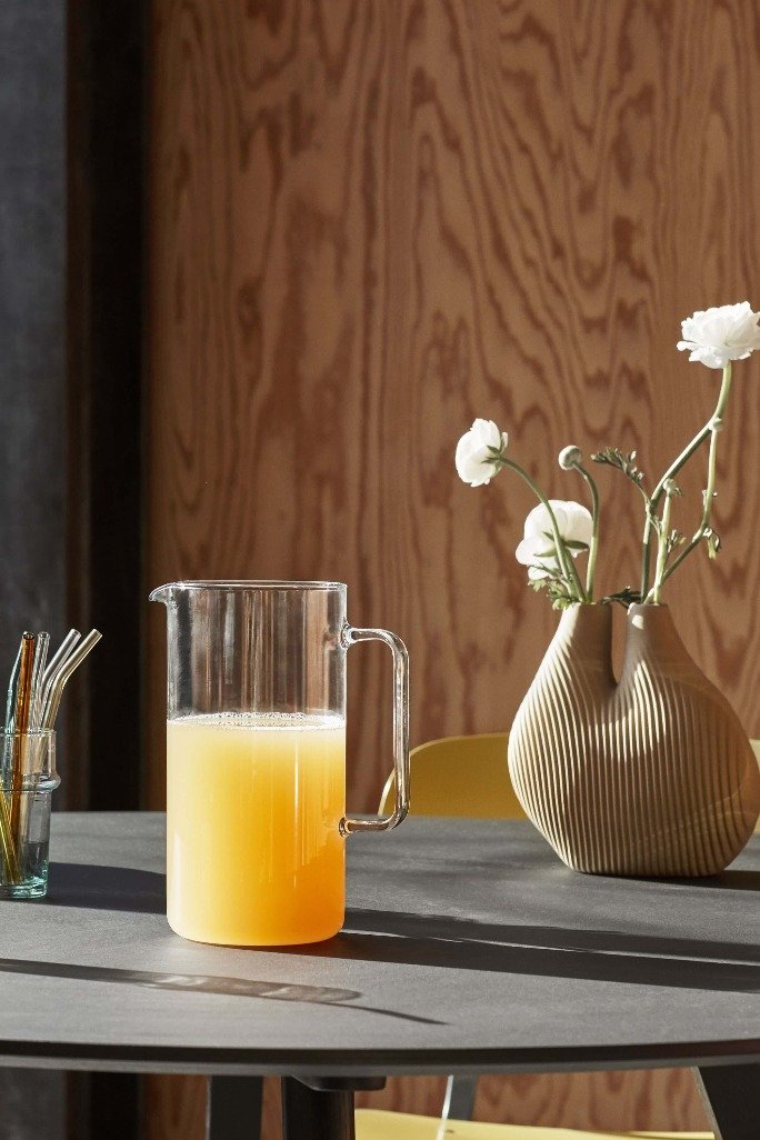 W&S Chamber vase, light beige
