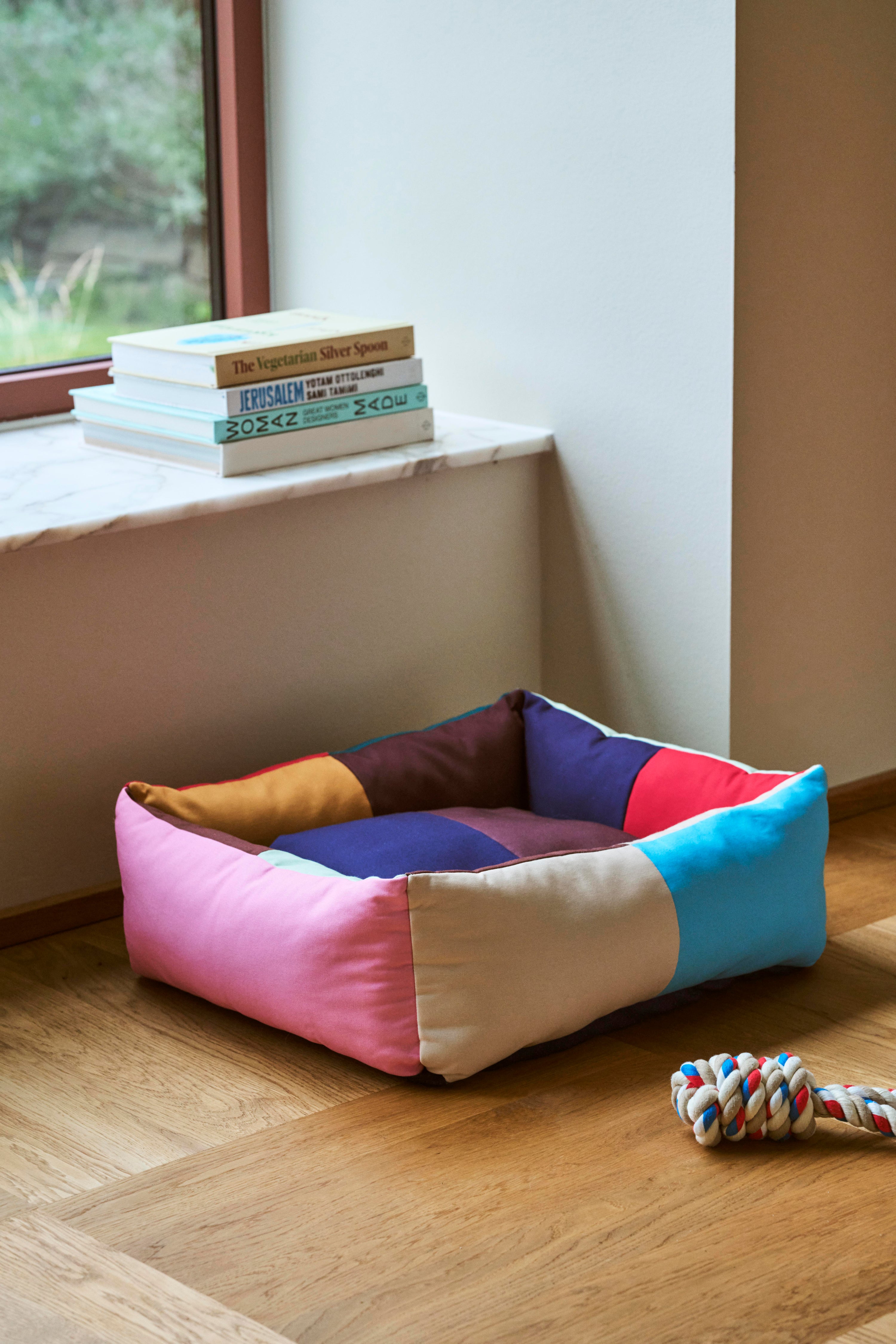 HAY Dogs Bed-Medium-Multi | Hay | Home of Solinfo