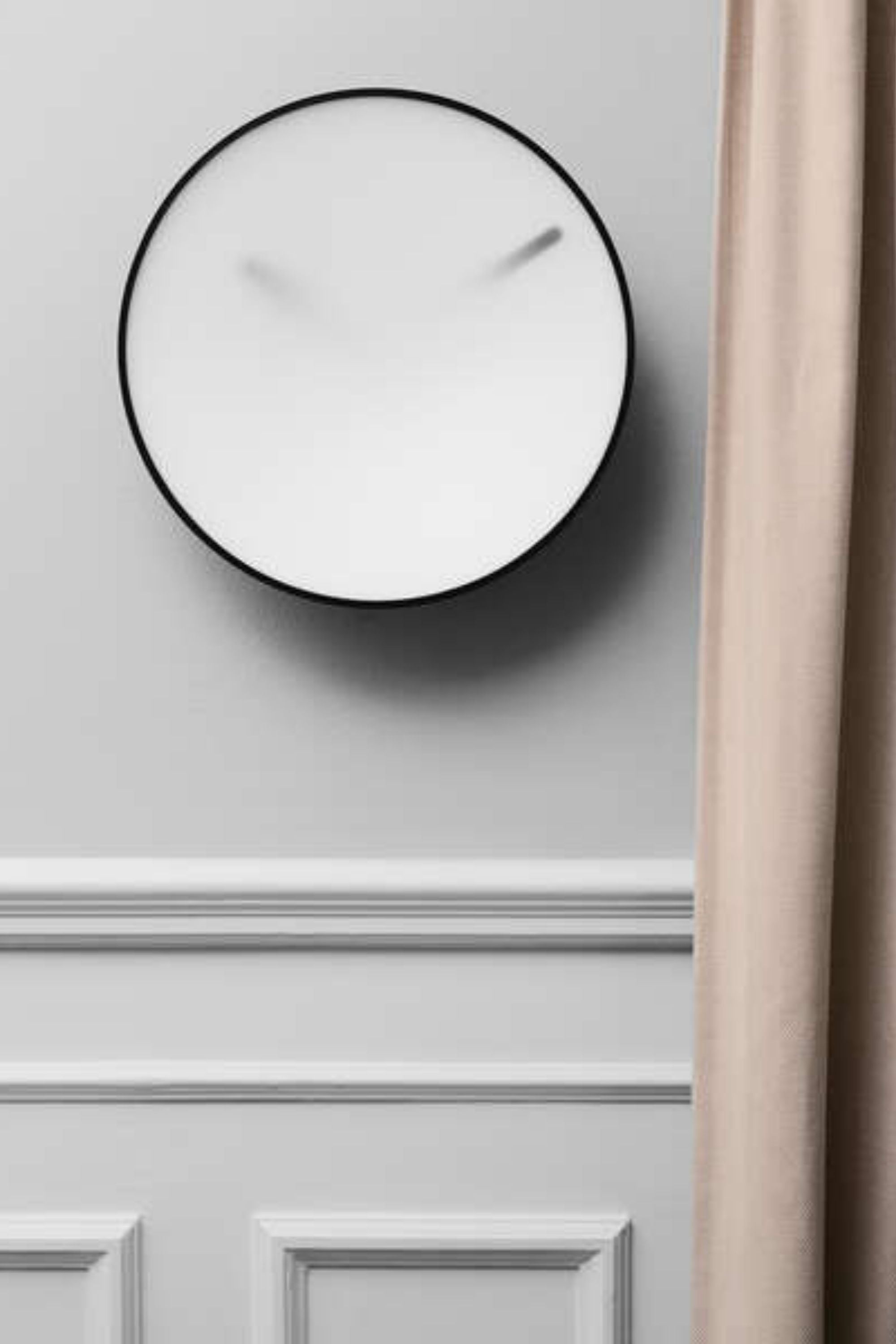 MOMENTT Wall Clock White