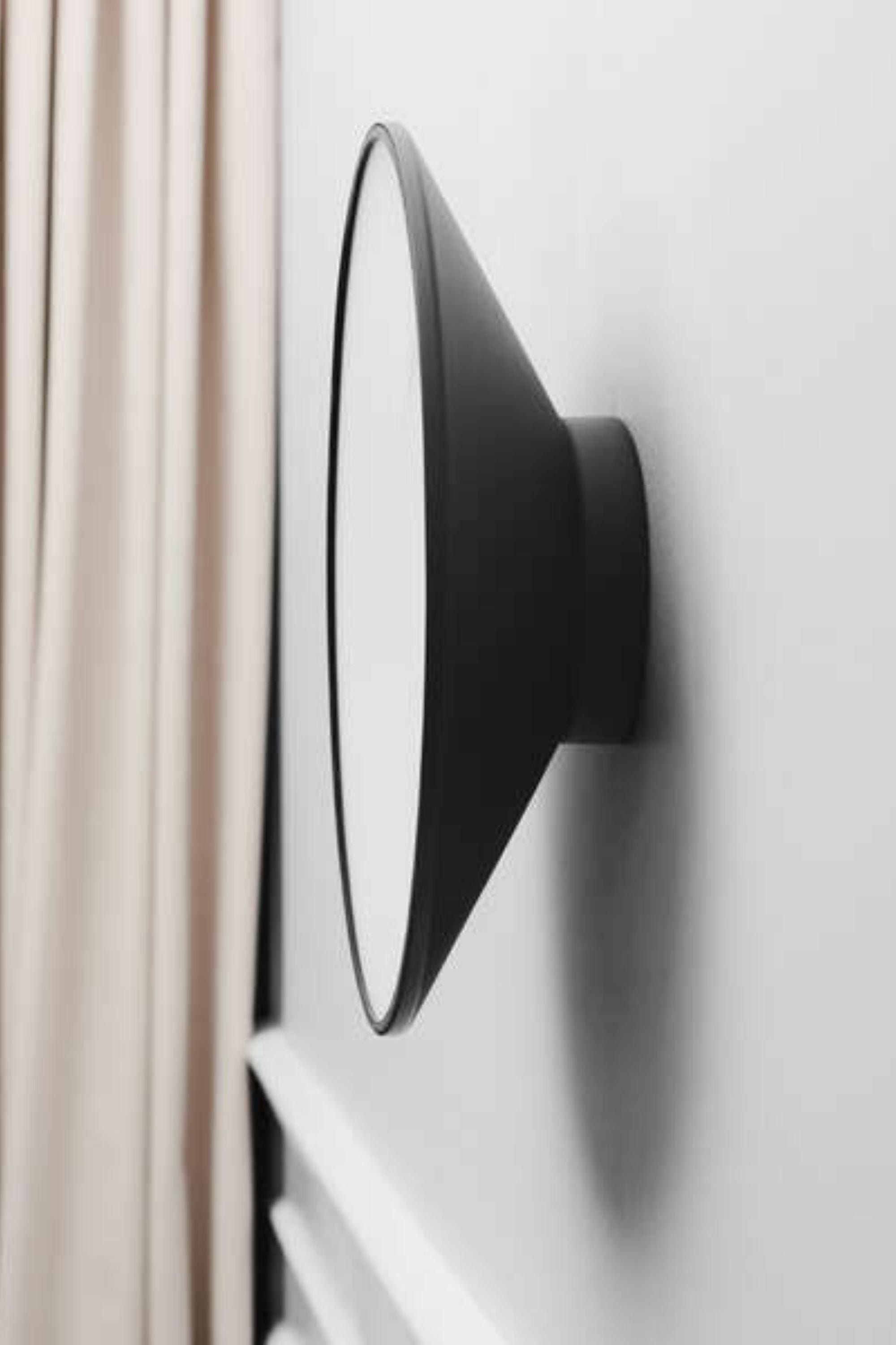 MOMENTT Wall Clock White