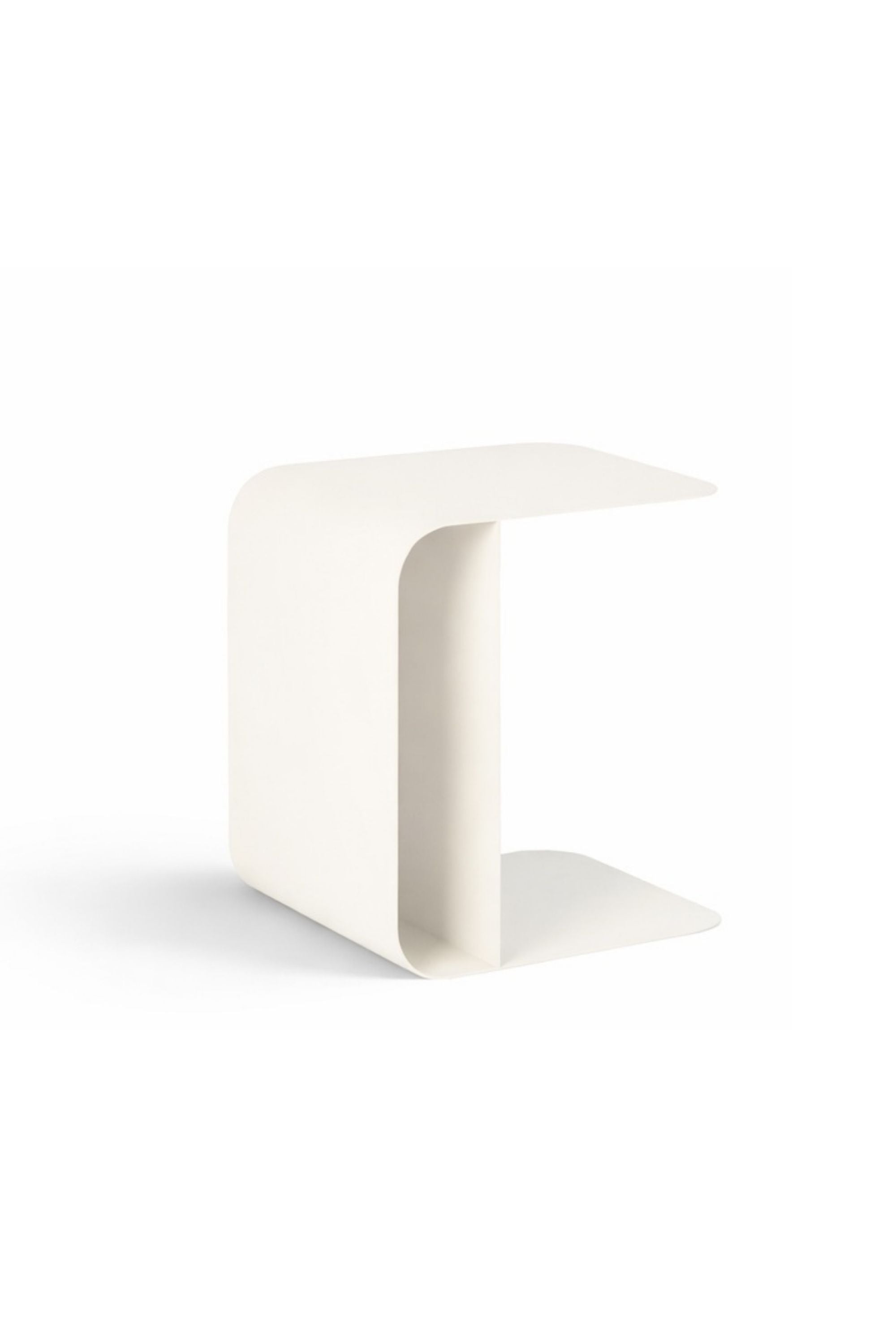Mira pearl side table