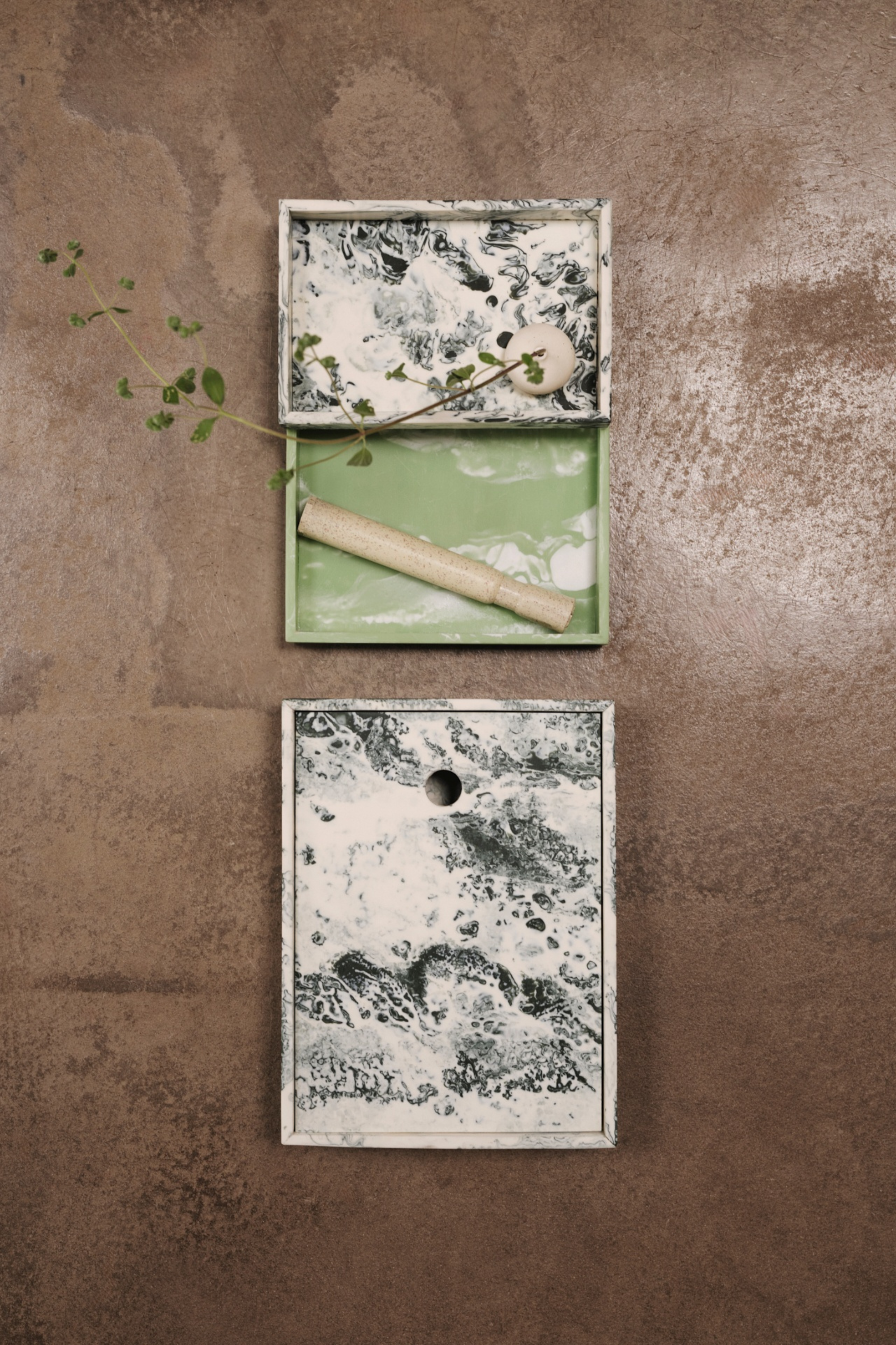 Mist Tray - 10 x 15 - Emerald Off-white