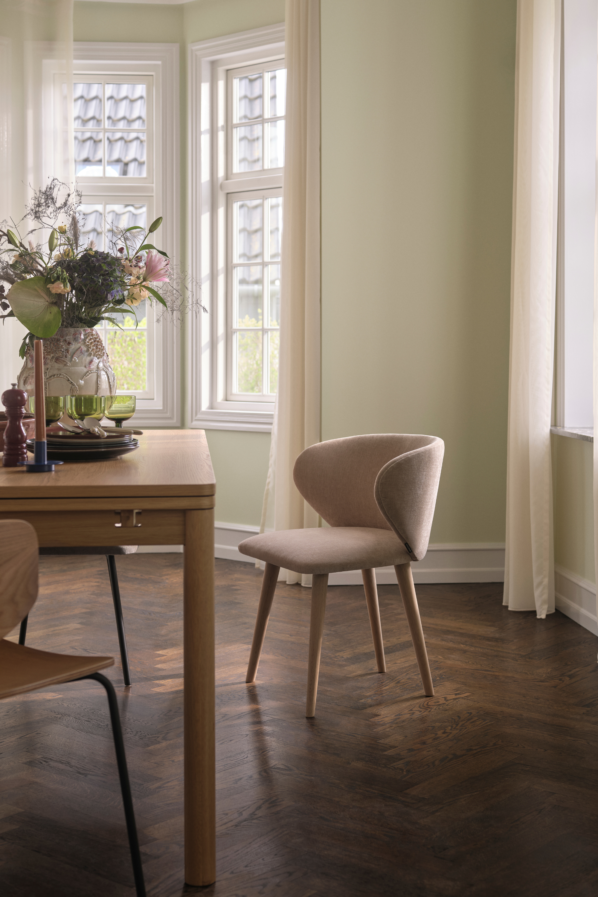 Ellie Dining chair Danny Cream