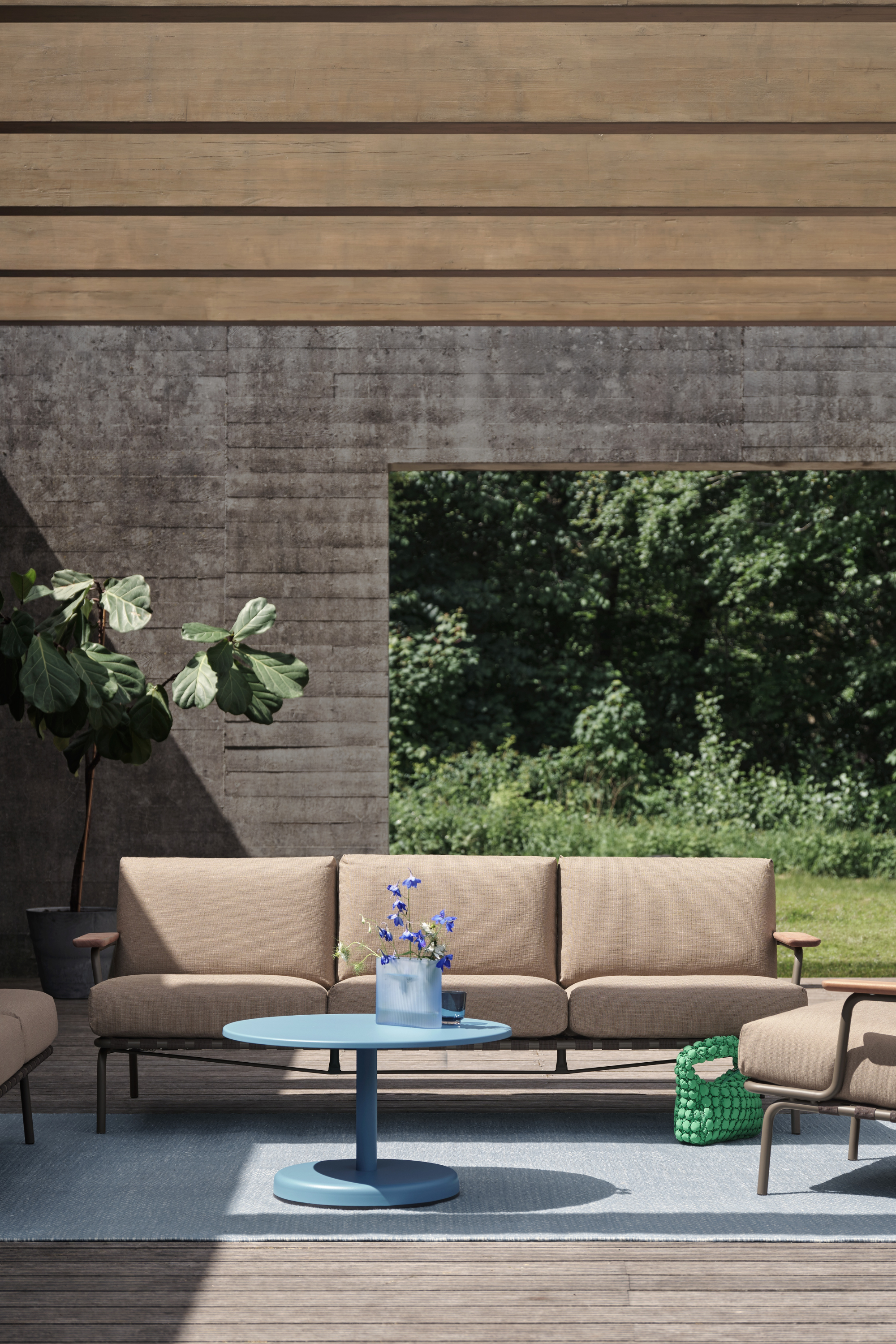 Settle 3 személyes Kültéri Kanapé, bordázott / tóp