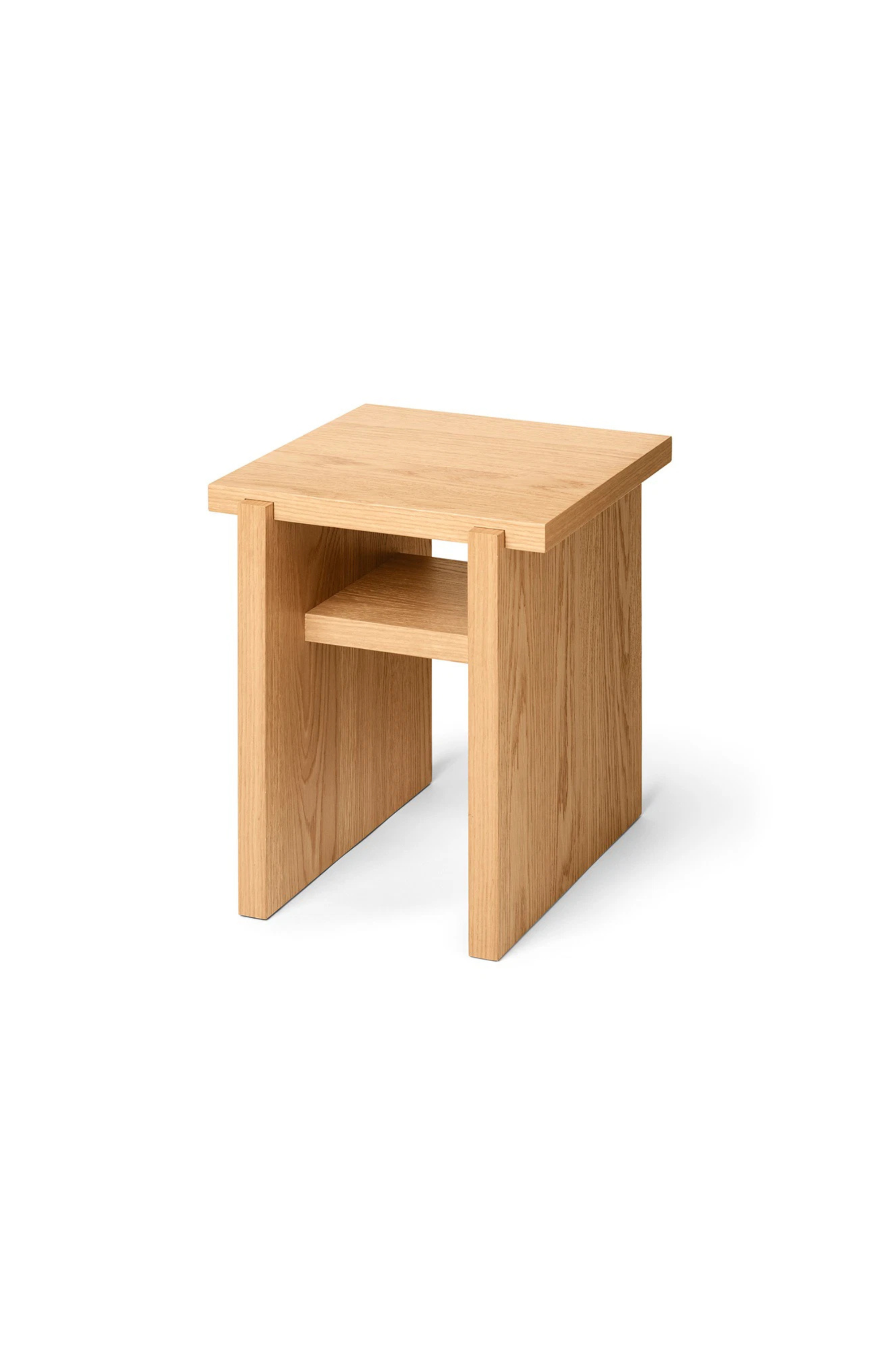 Umika Side table, 35x35 cm Oak