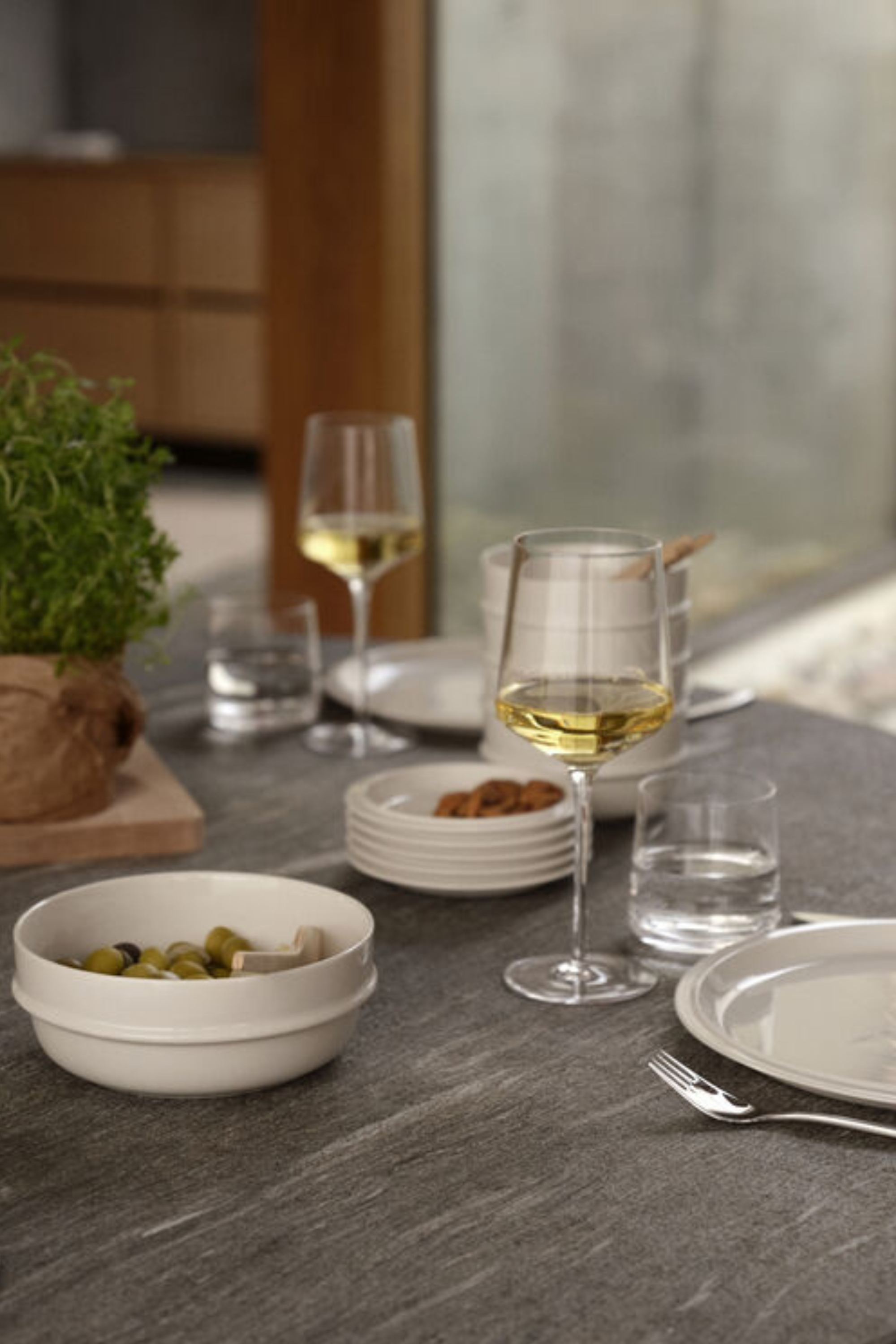 Rocks White wine glass set