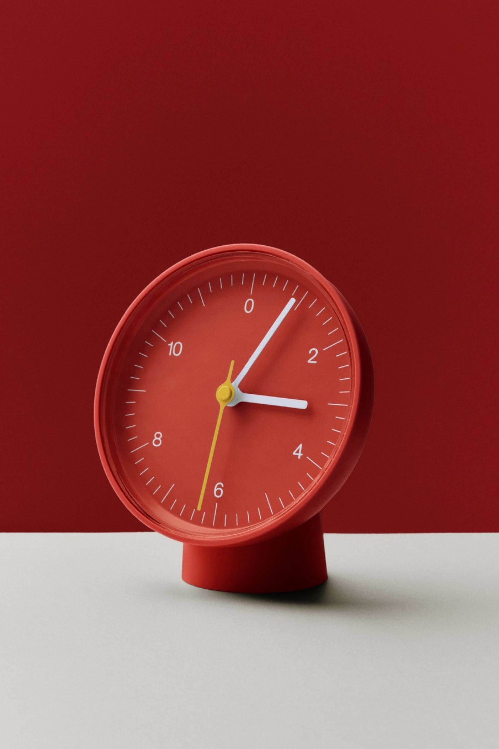 Table Clock red