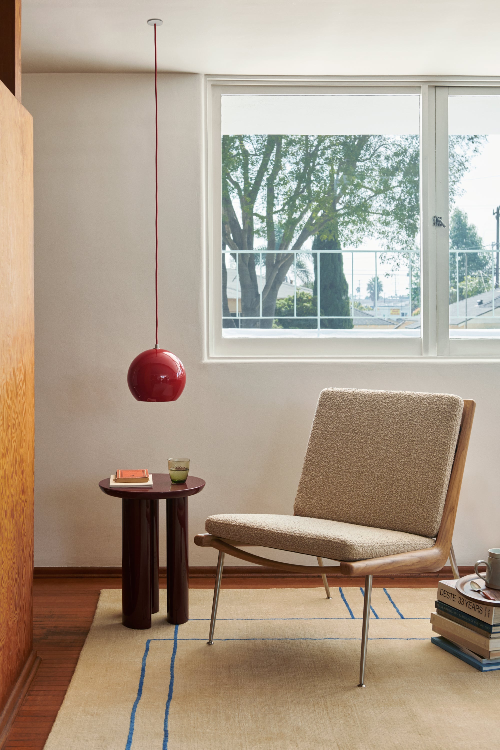 Boomerang HM2 acél és tölgy karfás lounge szék