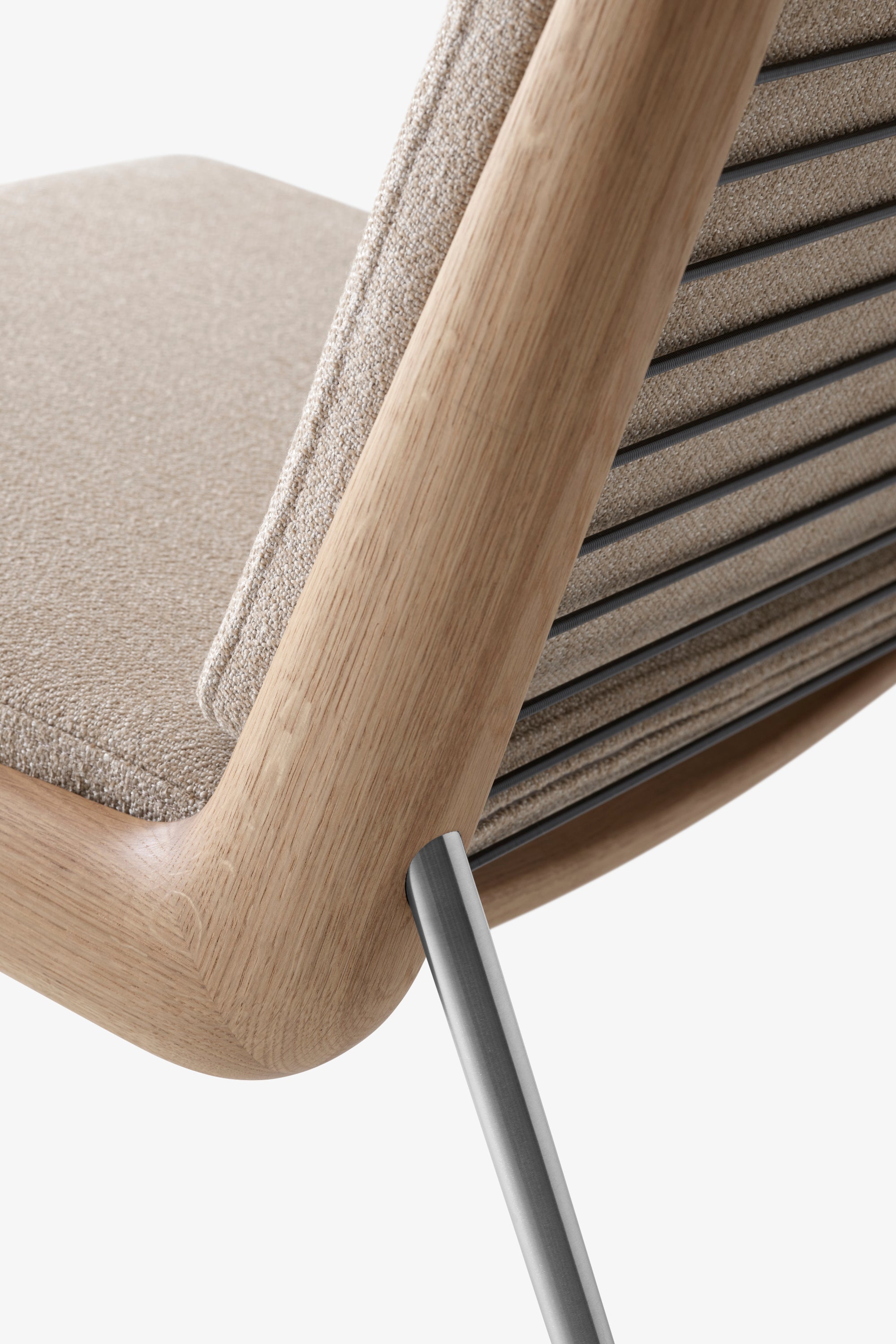 Boomerang HM2 oak and steel lounge chair