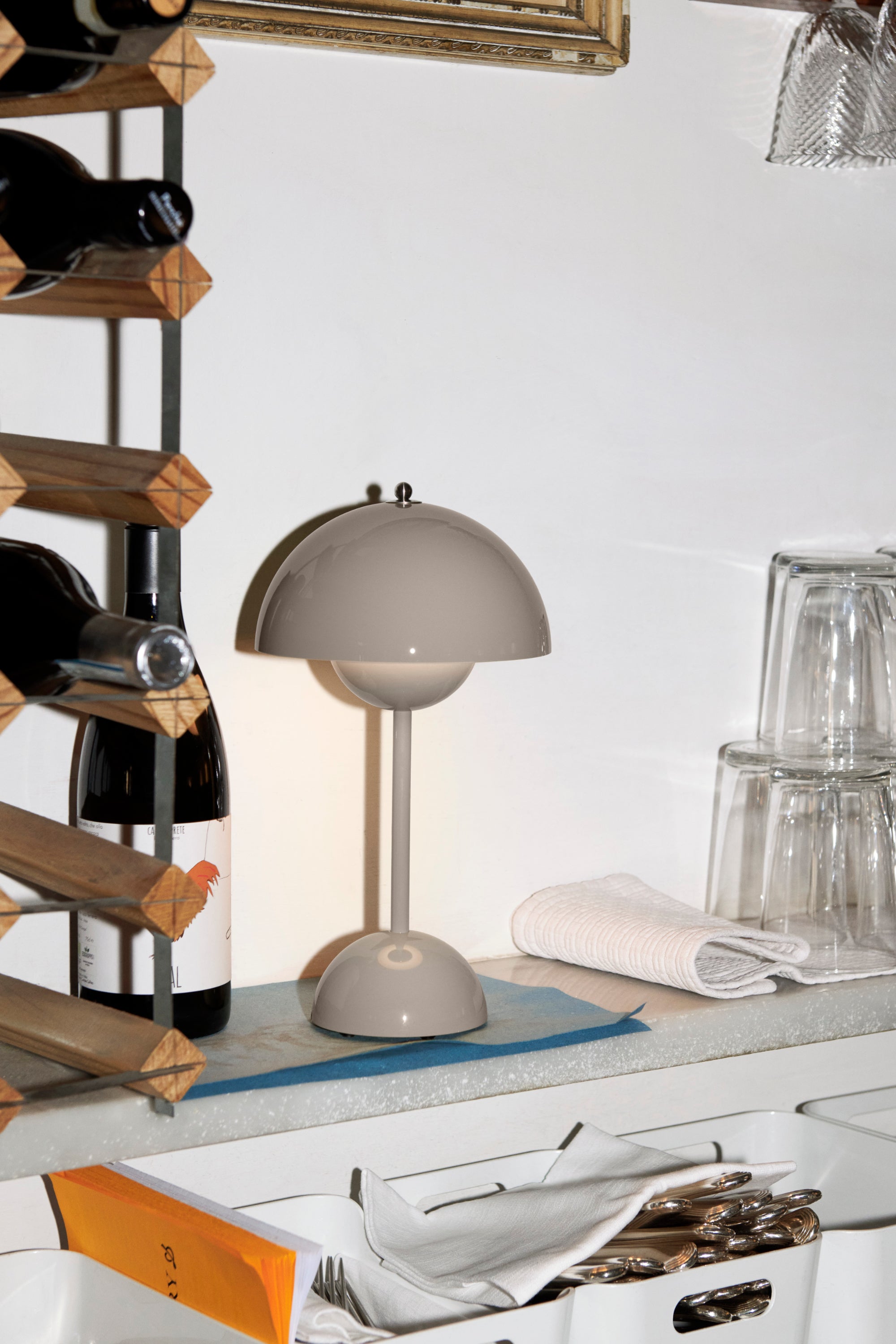 Flowerpot VP9 grey beige lamp