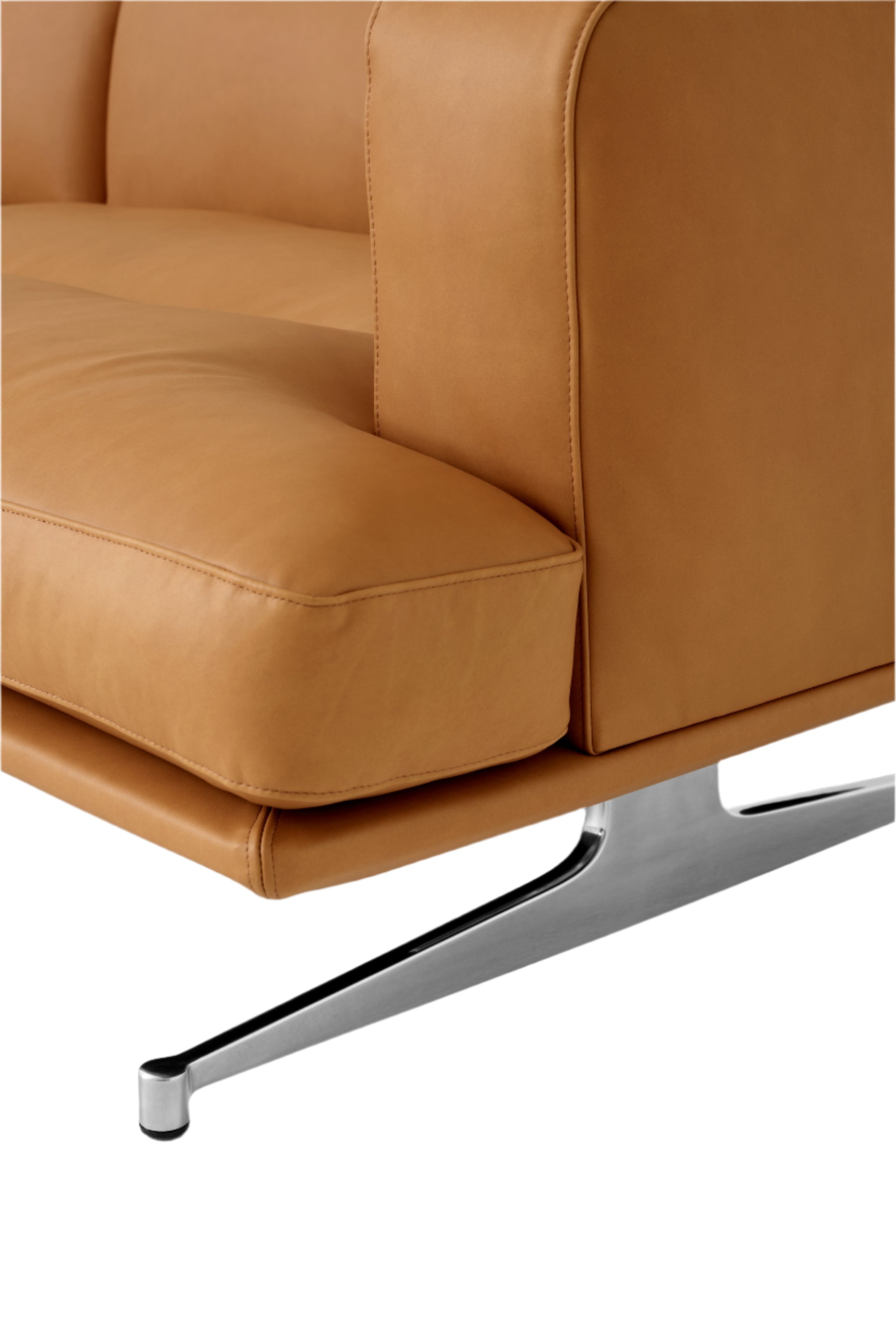 Inland AV23 Noble Cognac Leather | &Tradition | Home of Solinfo