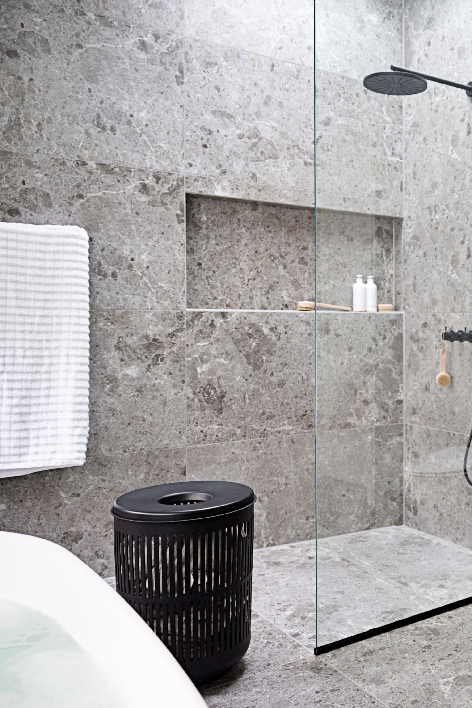 Ume Laundry Basket Black | Zone Denmark | Home of Solinfo