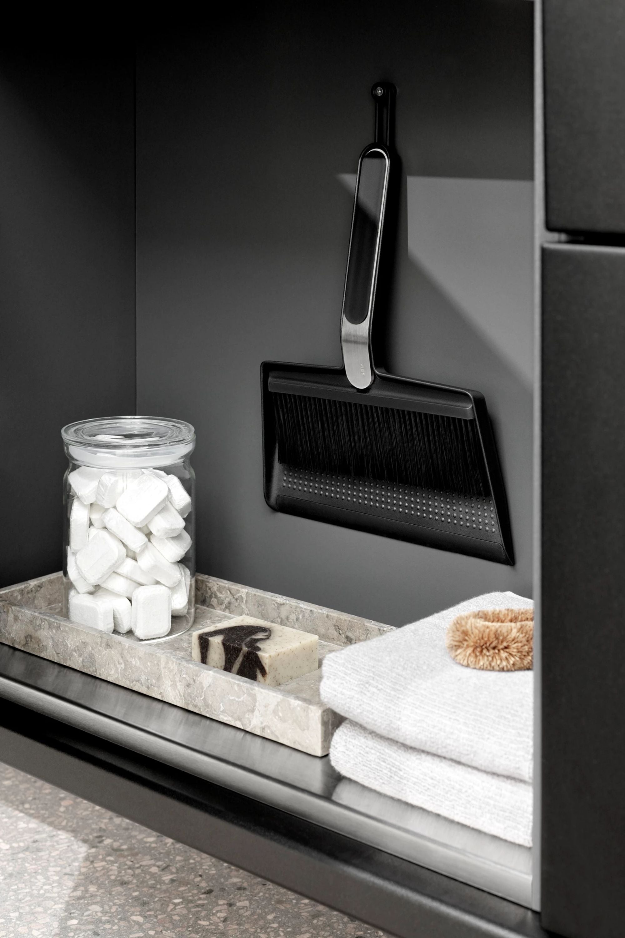 VIPP253 Glass Canister