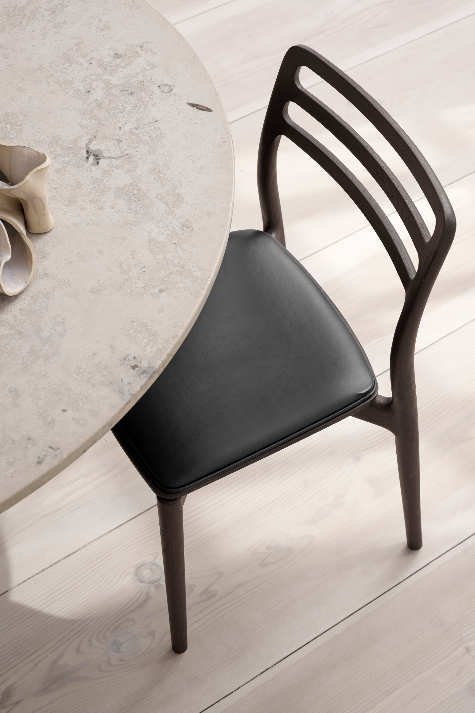 Vipp481 Cabin Black Chair
