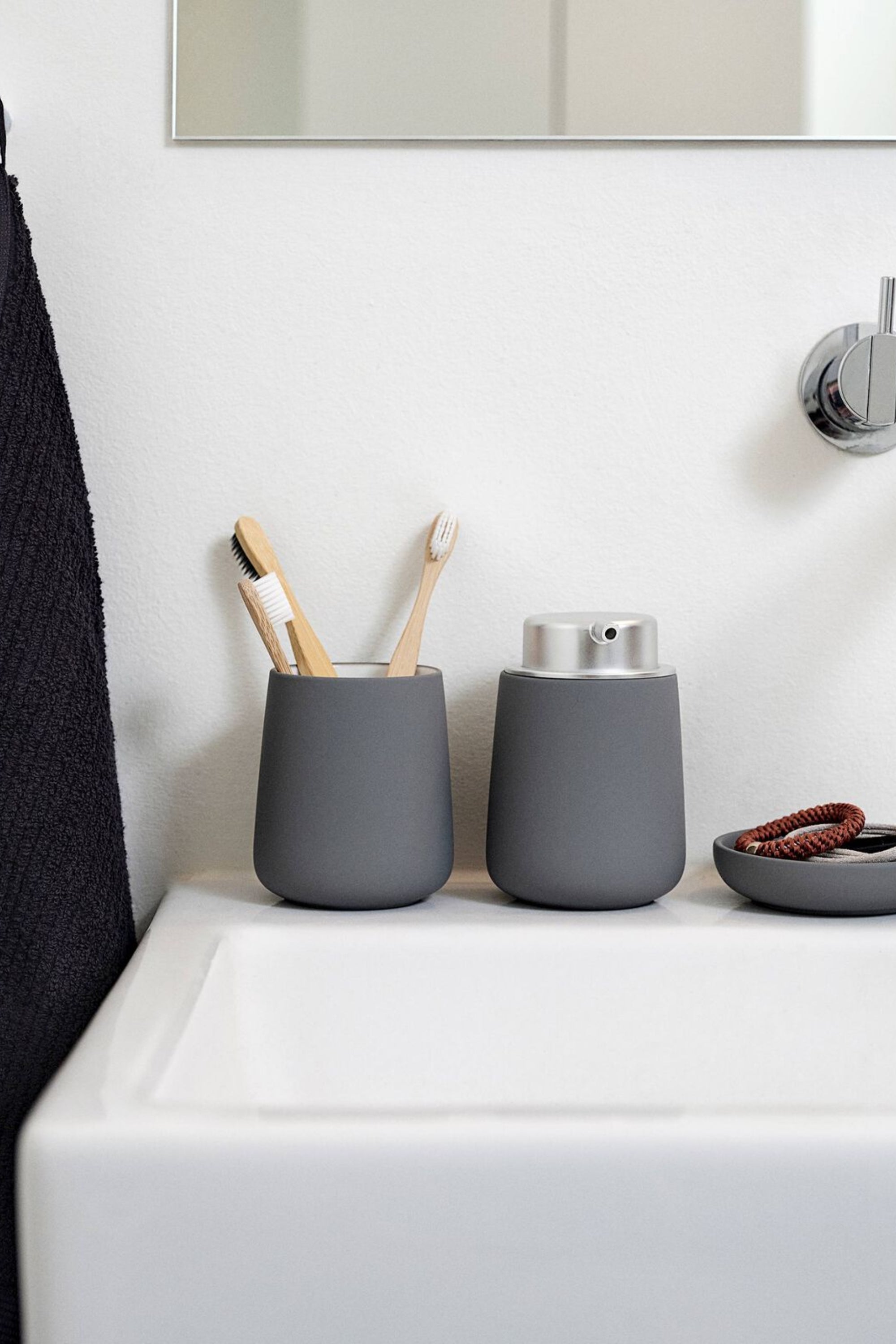 Nova grey soap dish