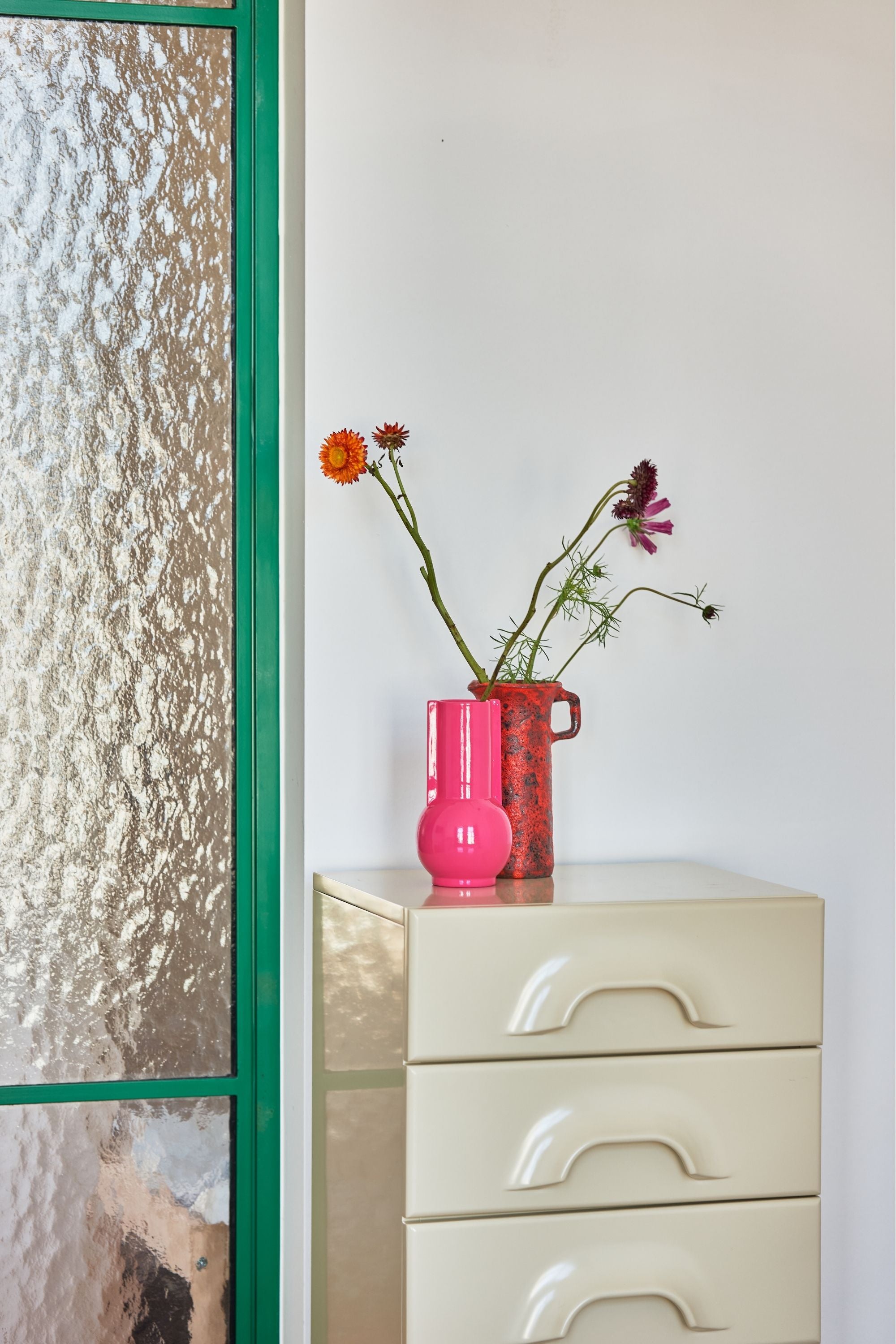 Ceramic vase hot pink