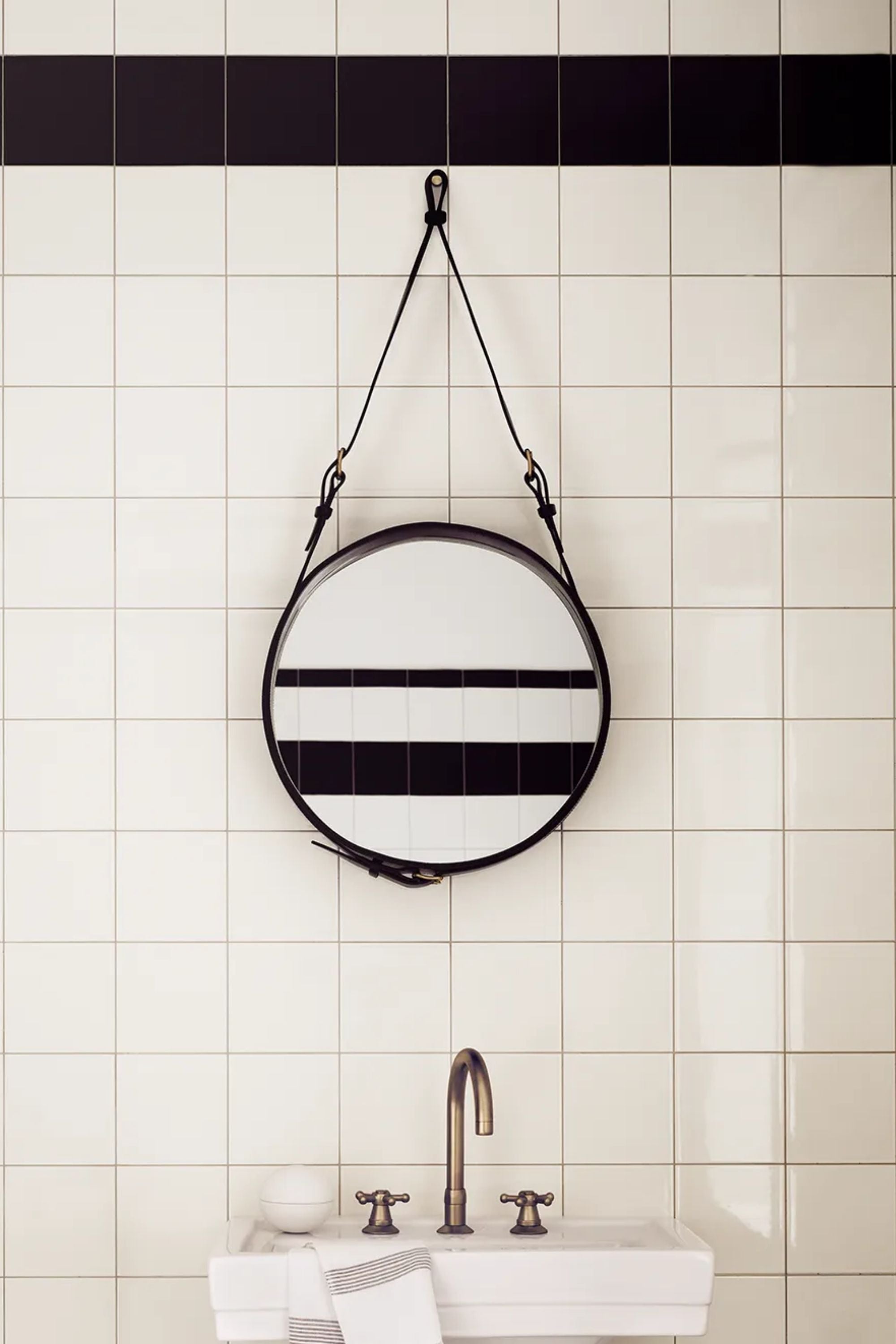 Adnet Kör alakú fali tükör ø45cm