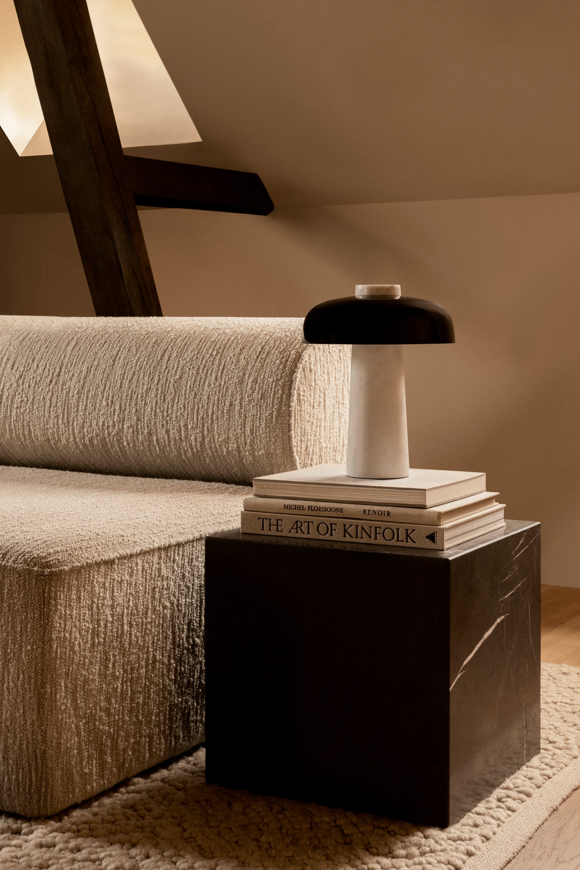 Reverse black and white table lamp