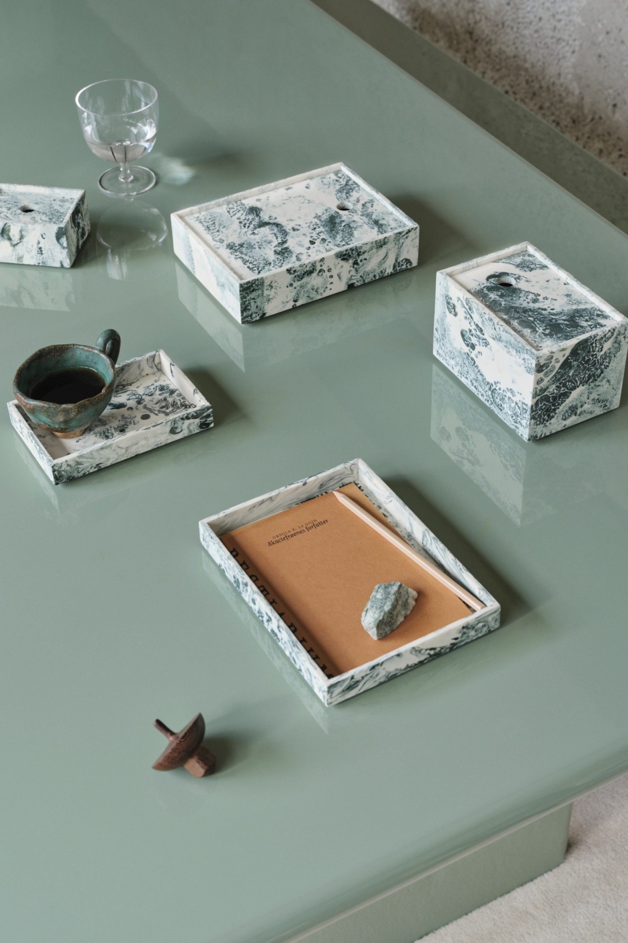 Mist Box - 7,5 x 10 - Emerald Off-white
