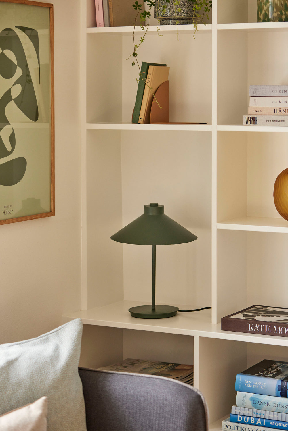 Molecule Vases Amber set of 2