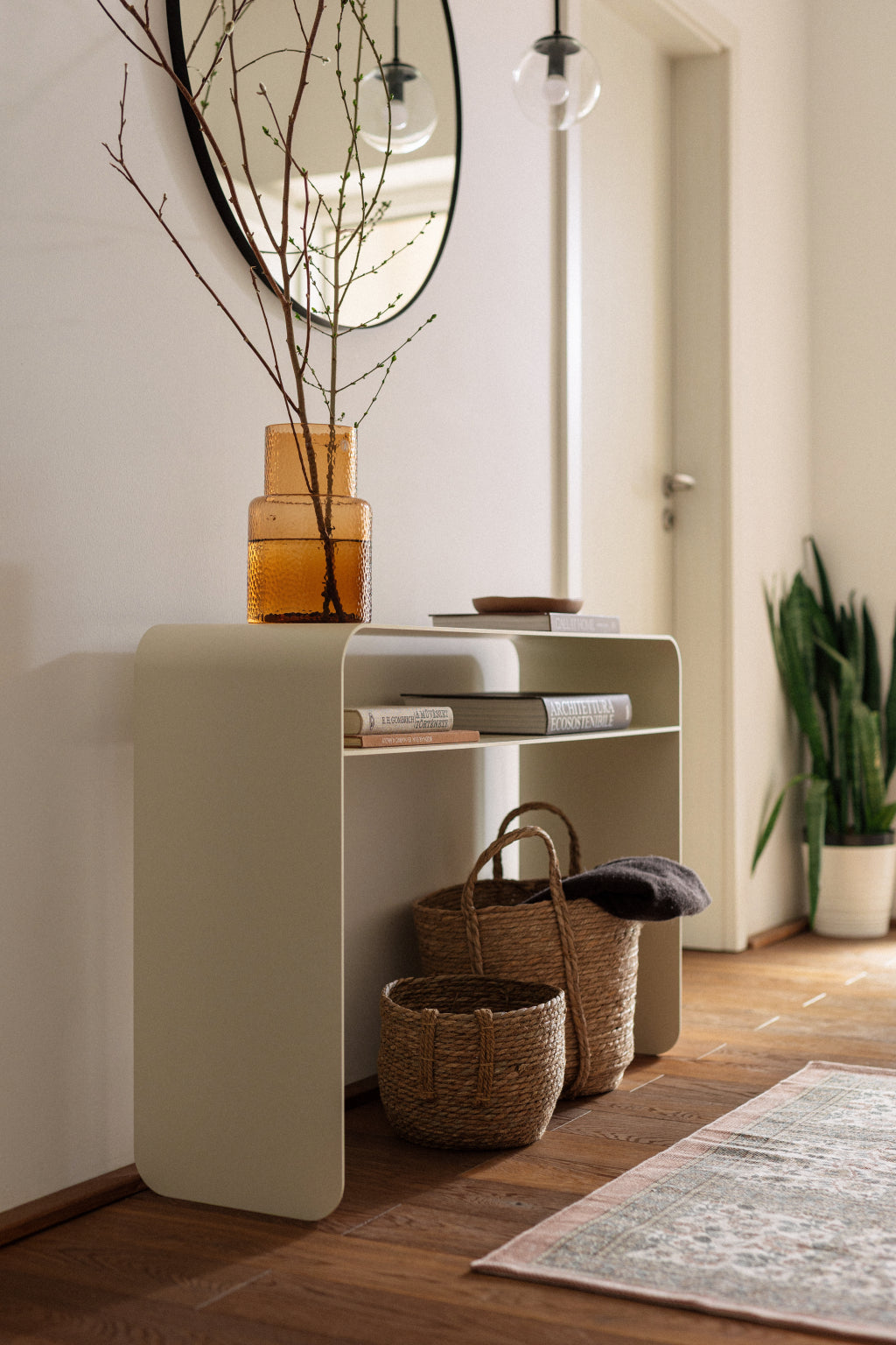 Tara console table off-white