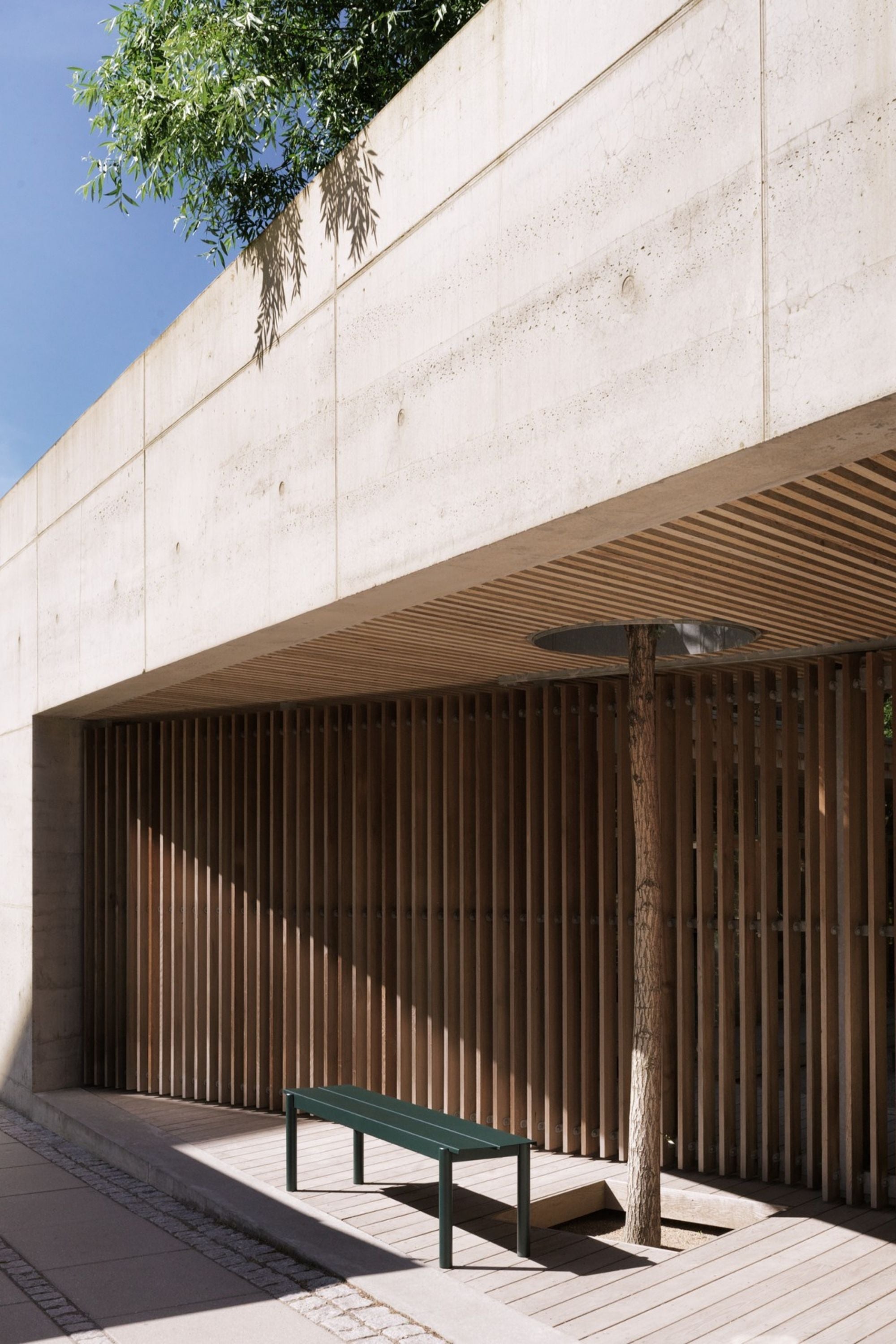 Linear sötétzöld kültéri pad