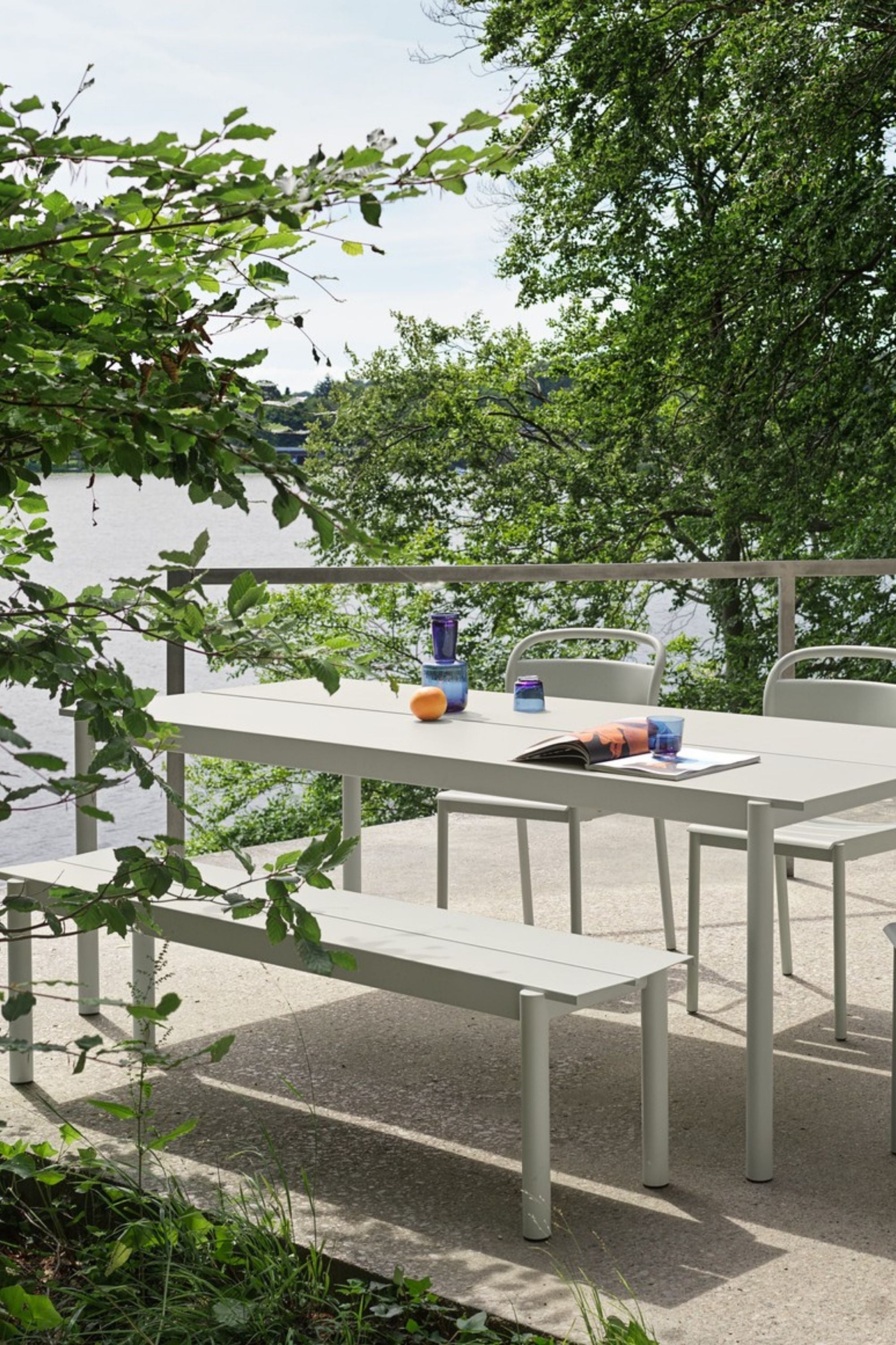 Linear tóp kültéri pad