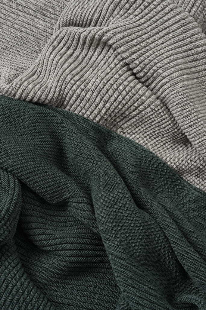 Rhythm throw dark green