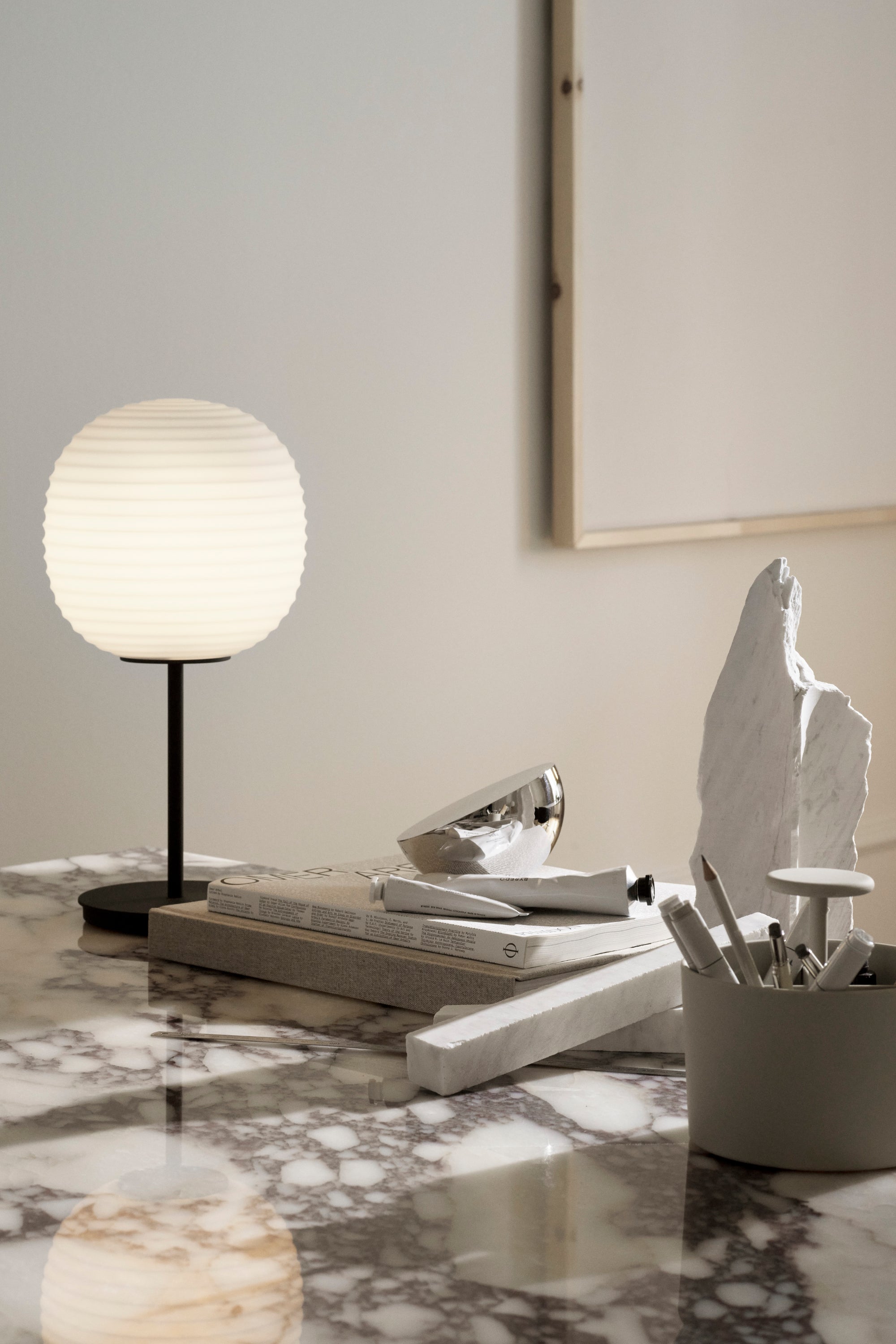 Aura Table Mirror