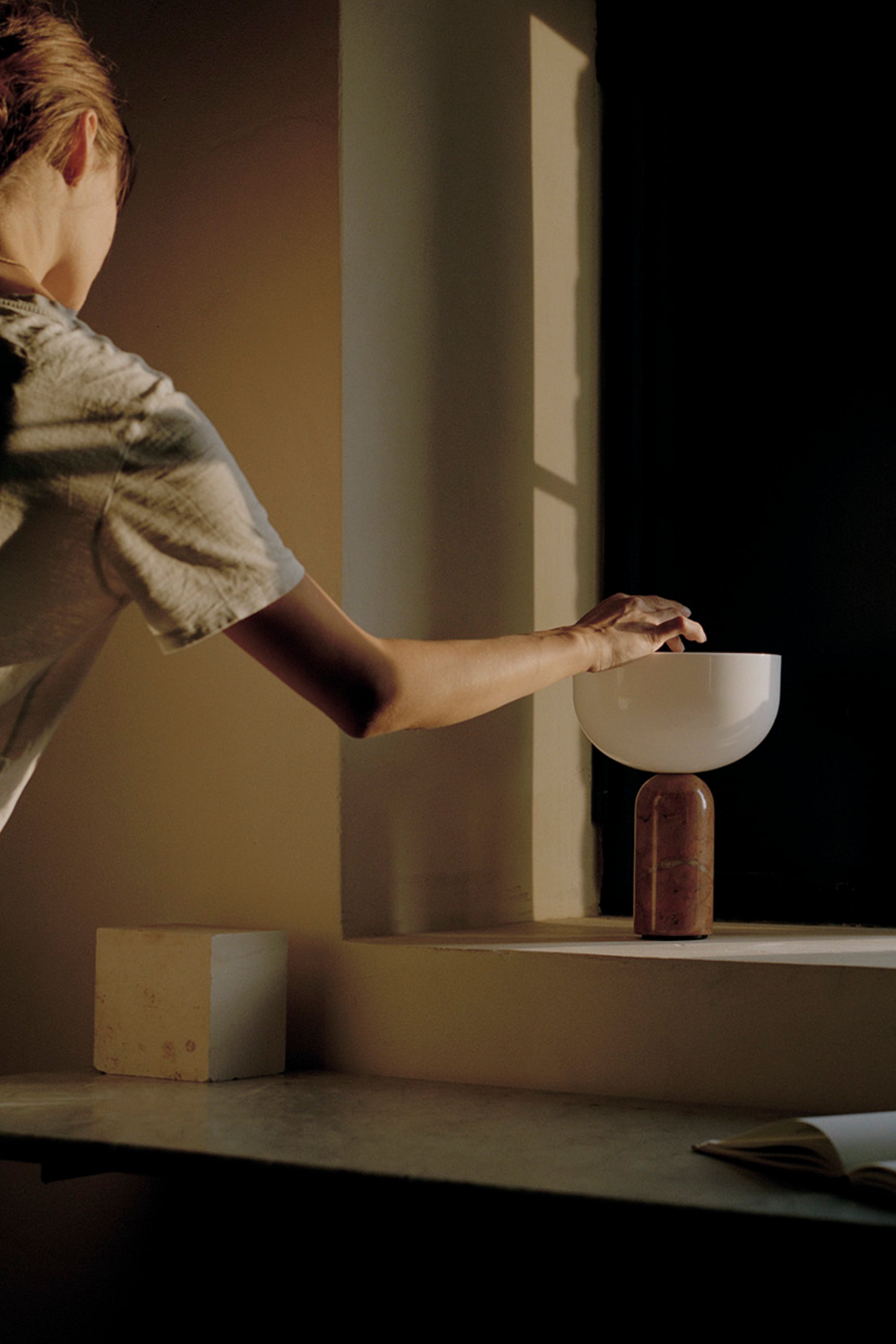 Kizu Breccia Pernice Portable Lamp