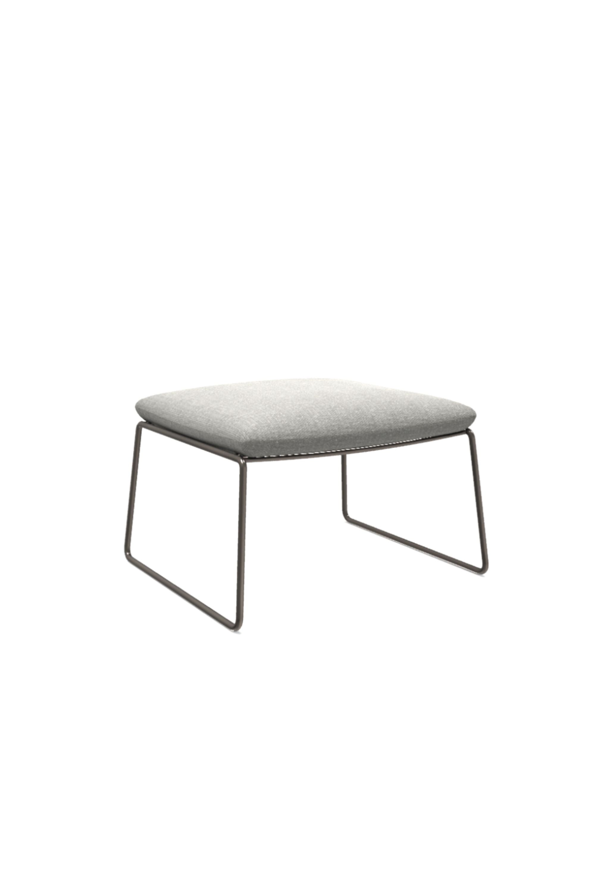 New York Bergére Pouf