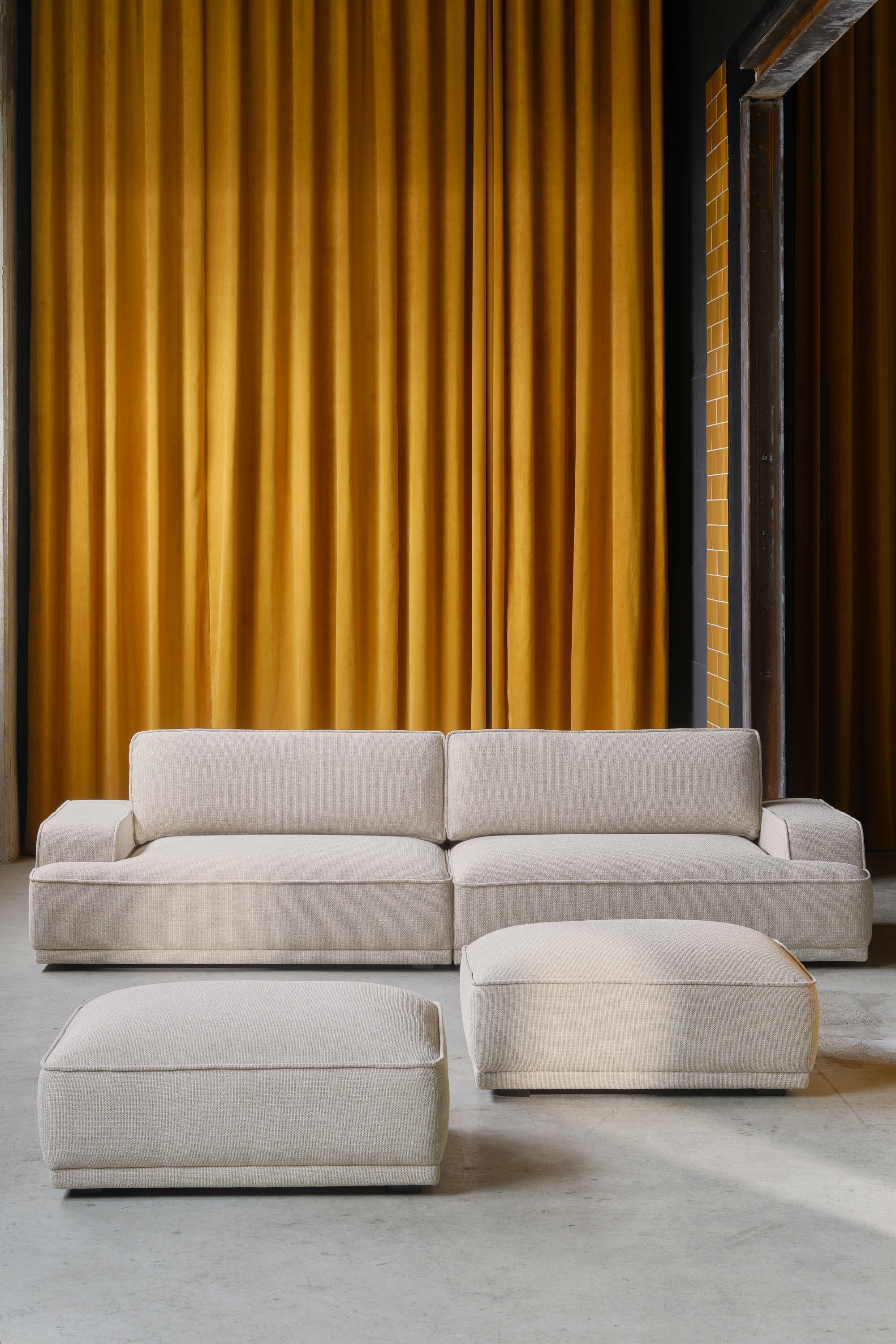 Leonora Nola Sand lábtartó