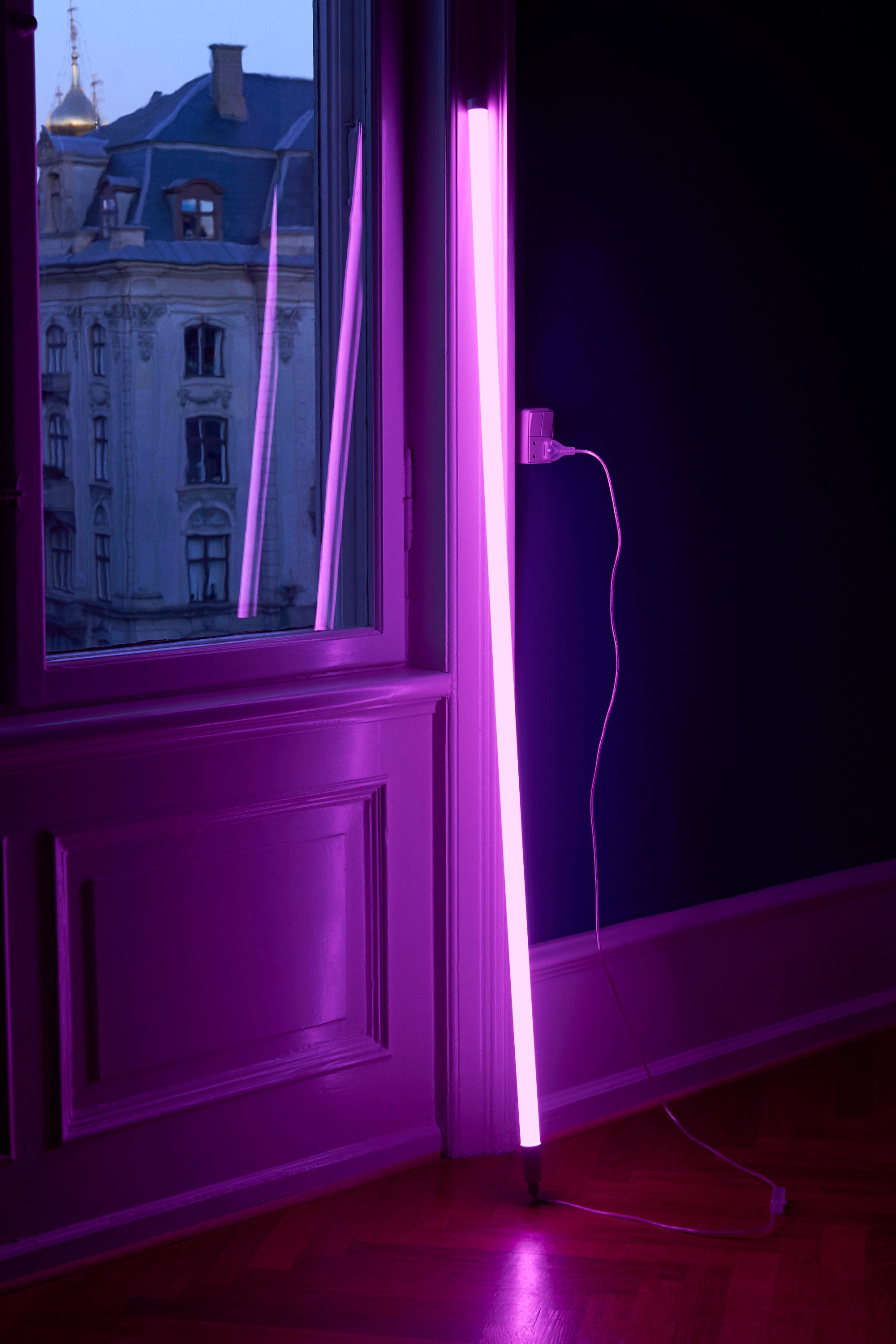 Rózsaszín neoncső