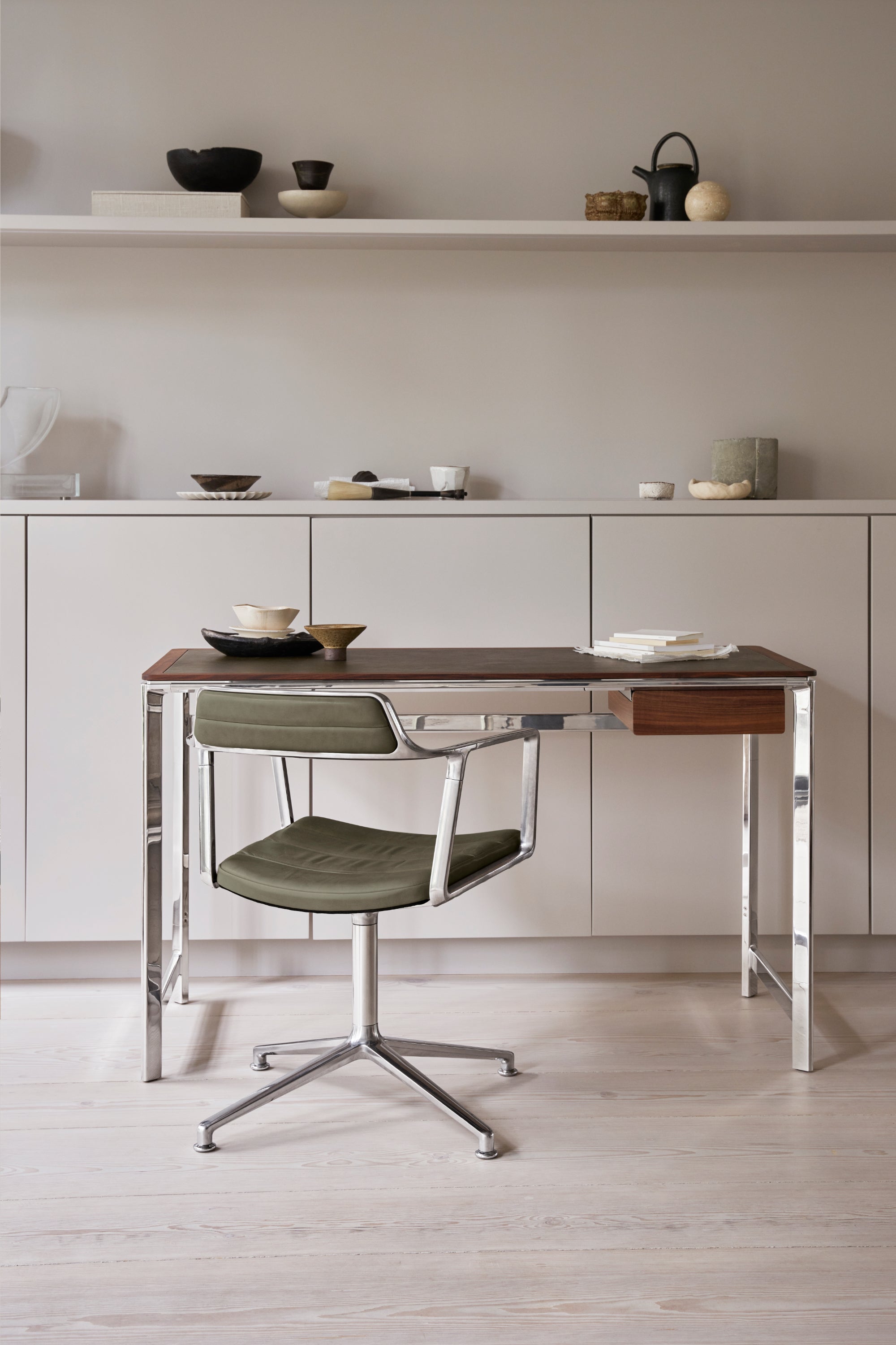 VIPP452 Swivel Chair Bosco