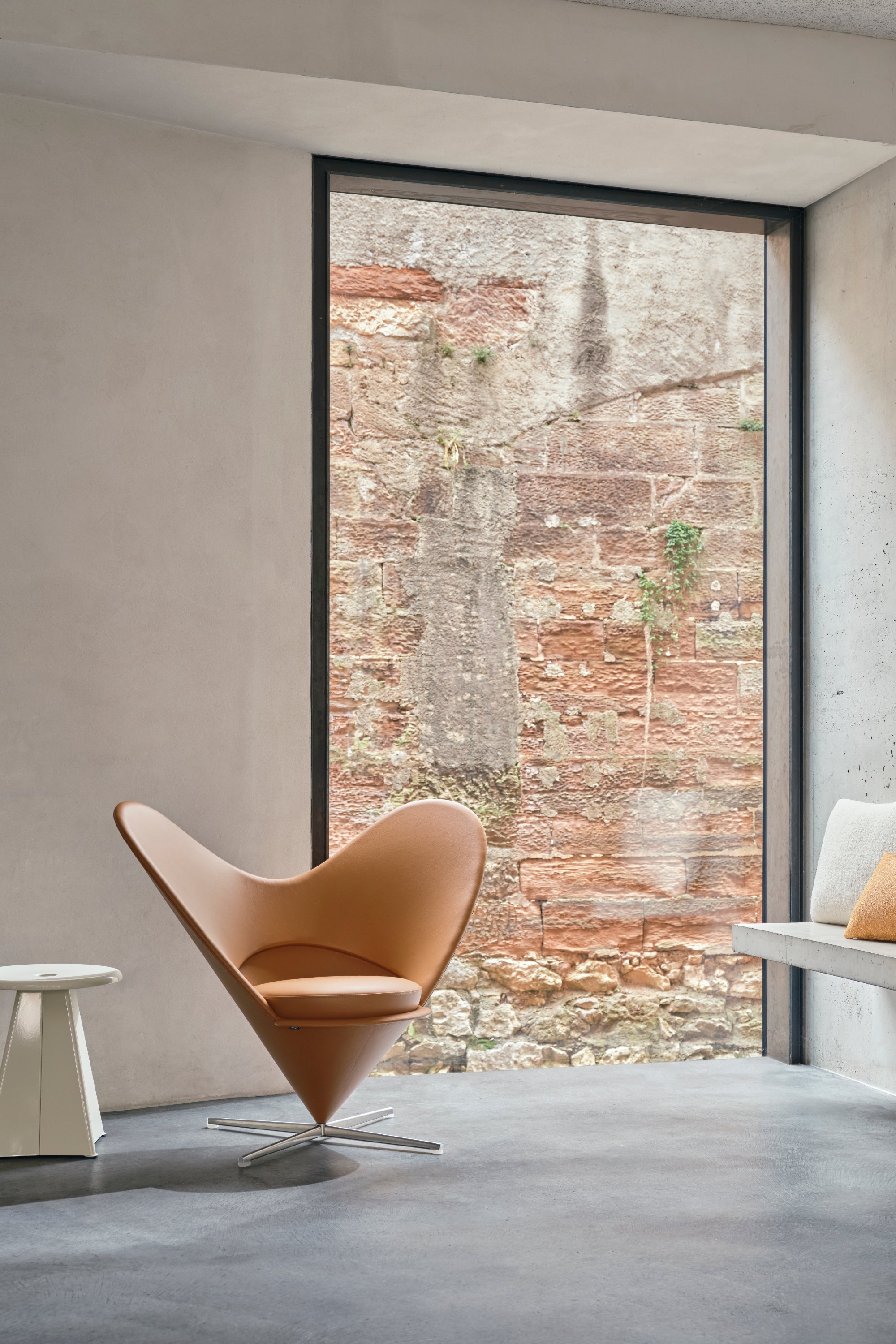 Panton Heart Cone Chair cognac leather