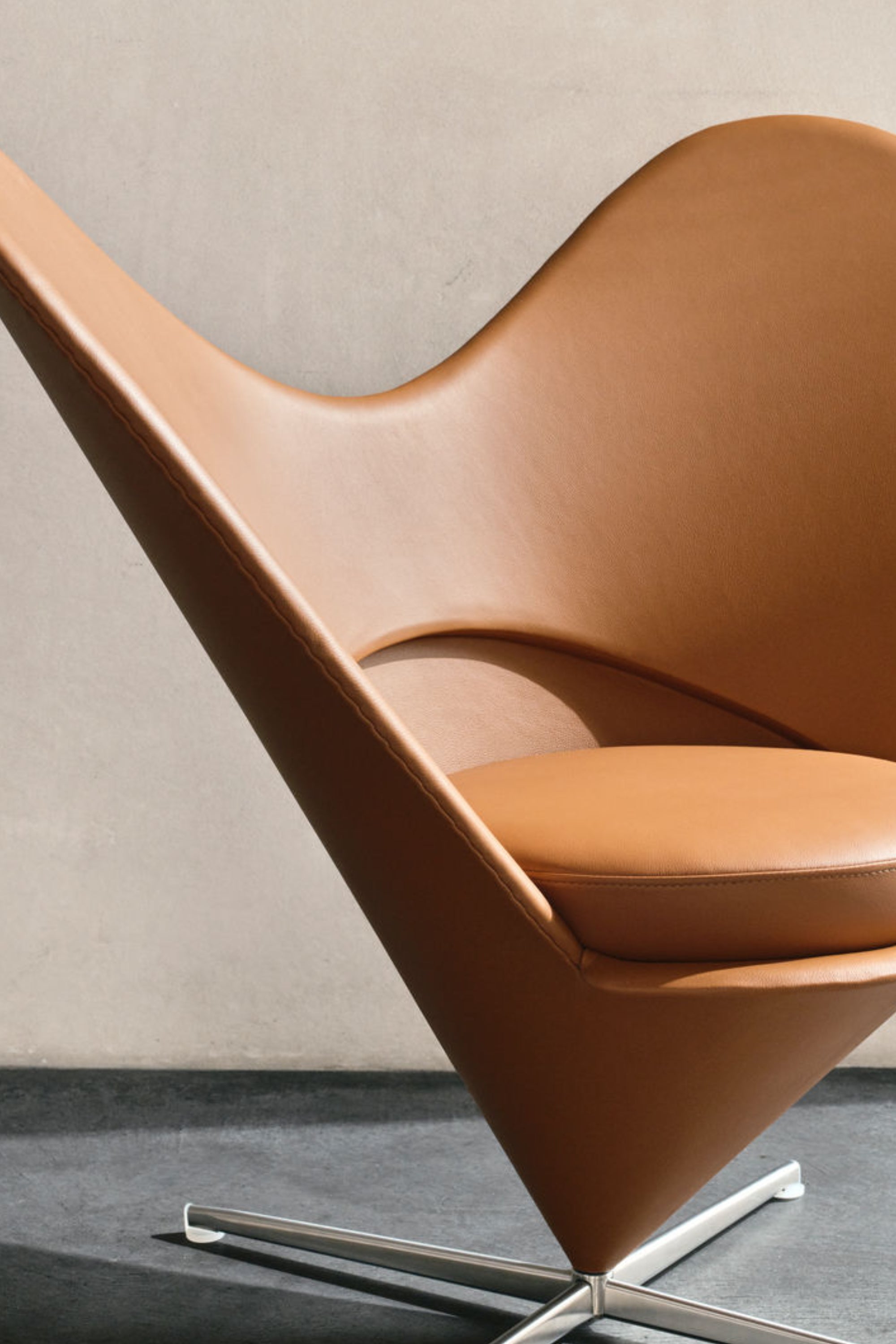 Panton Heart Cone Chair cognac leather