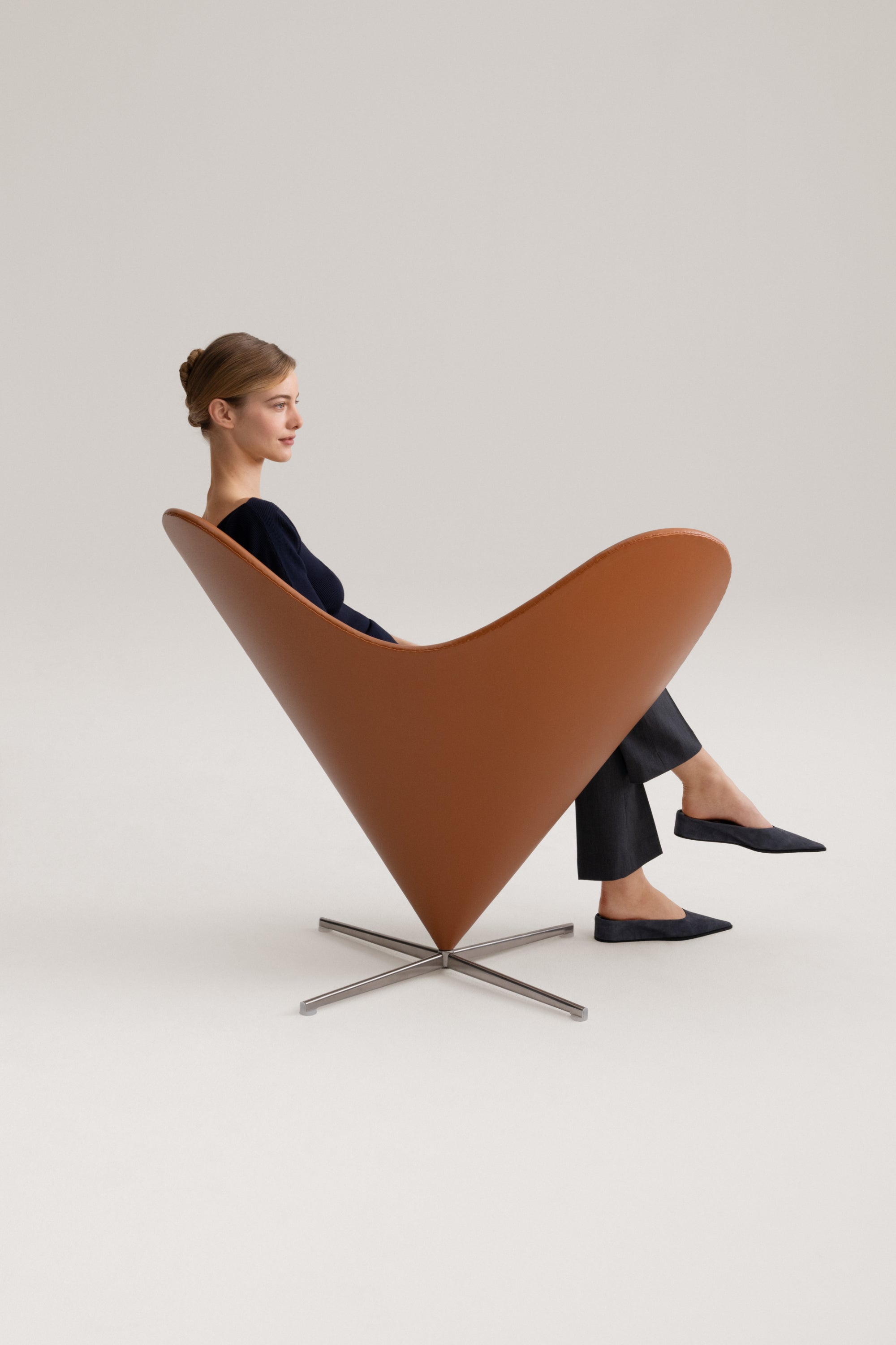 Panton Heart Cone Chair cognac leather