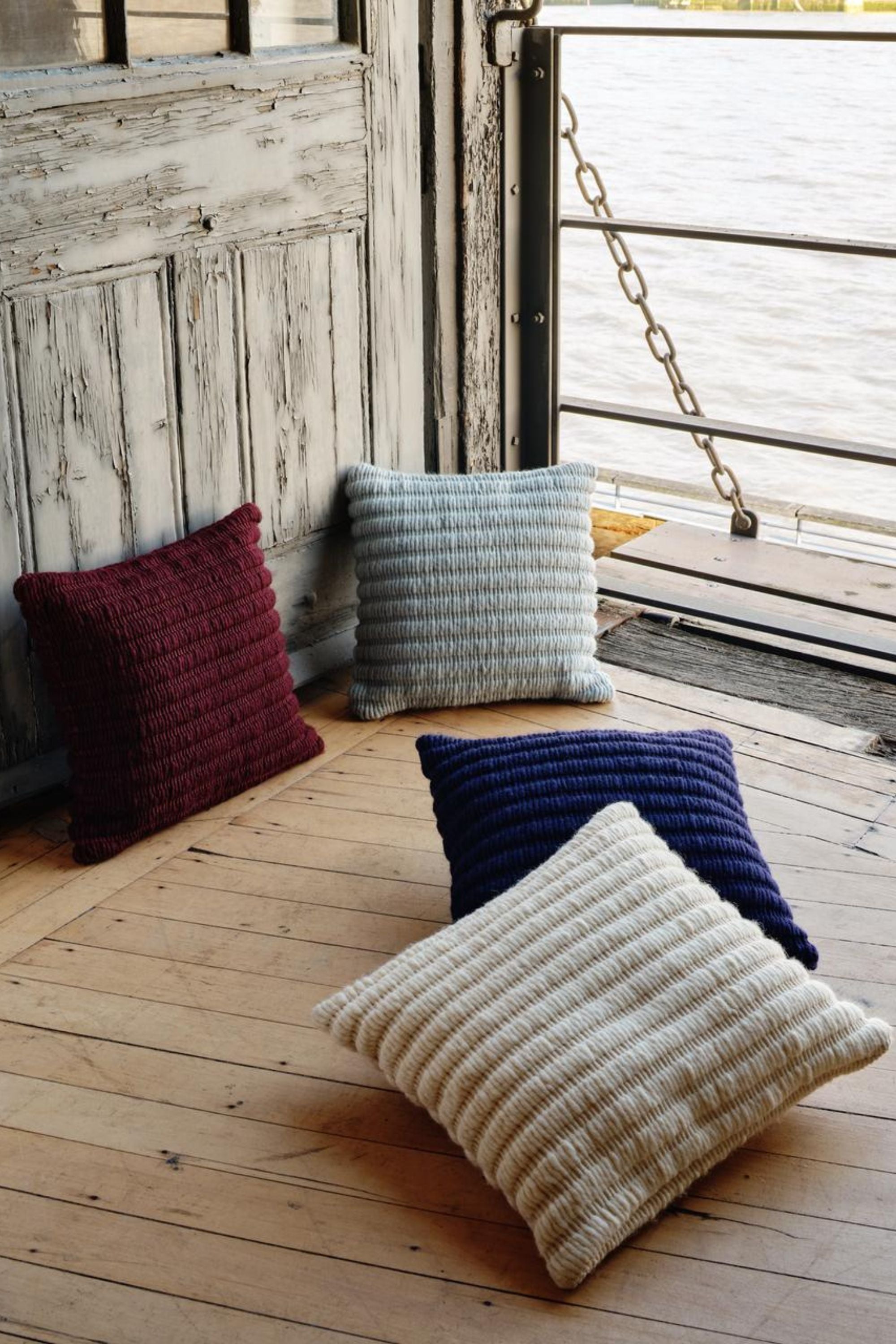 Ridge Cushion natural