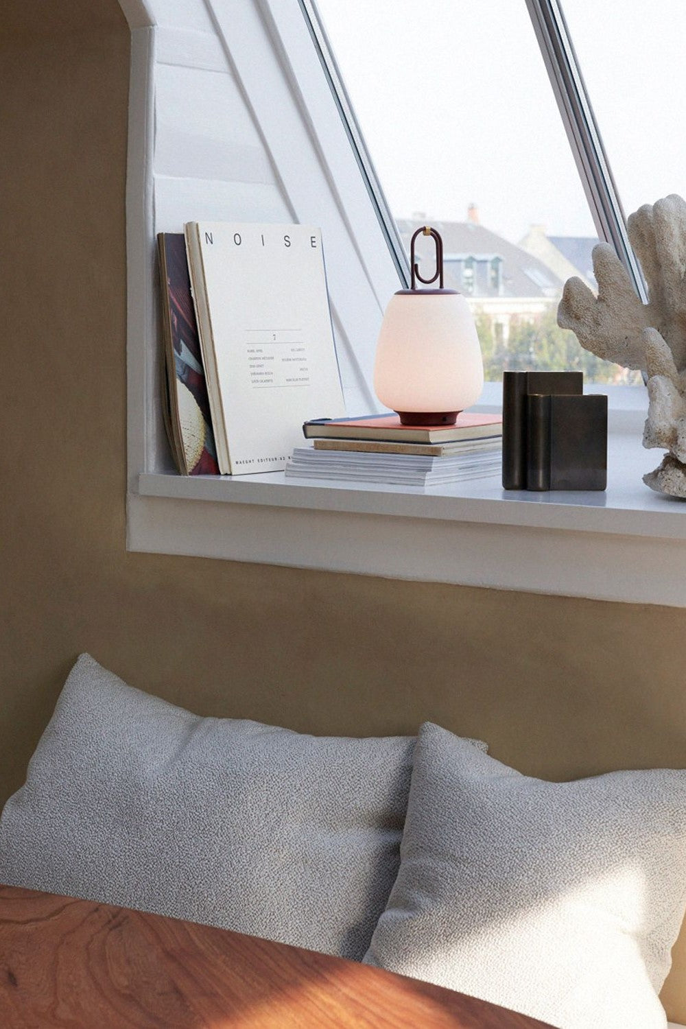 Collect Cushion SC28, Ivory/Boucle | &Tradition | Home of Solinfo