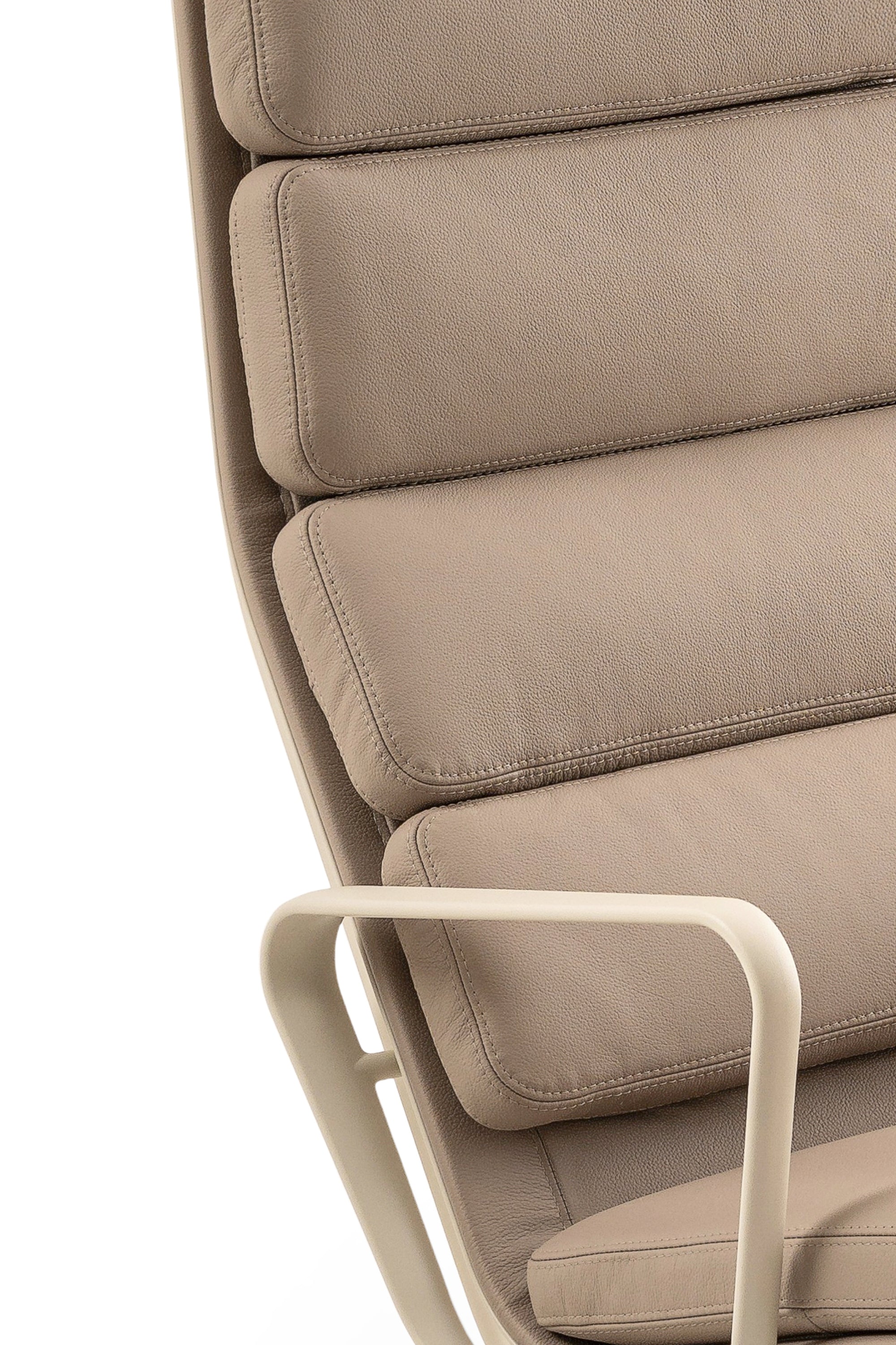 EA 124&125 Soft Pad Lounge Chair & Ottoman