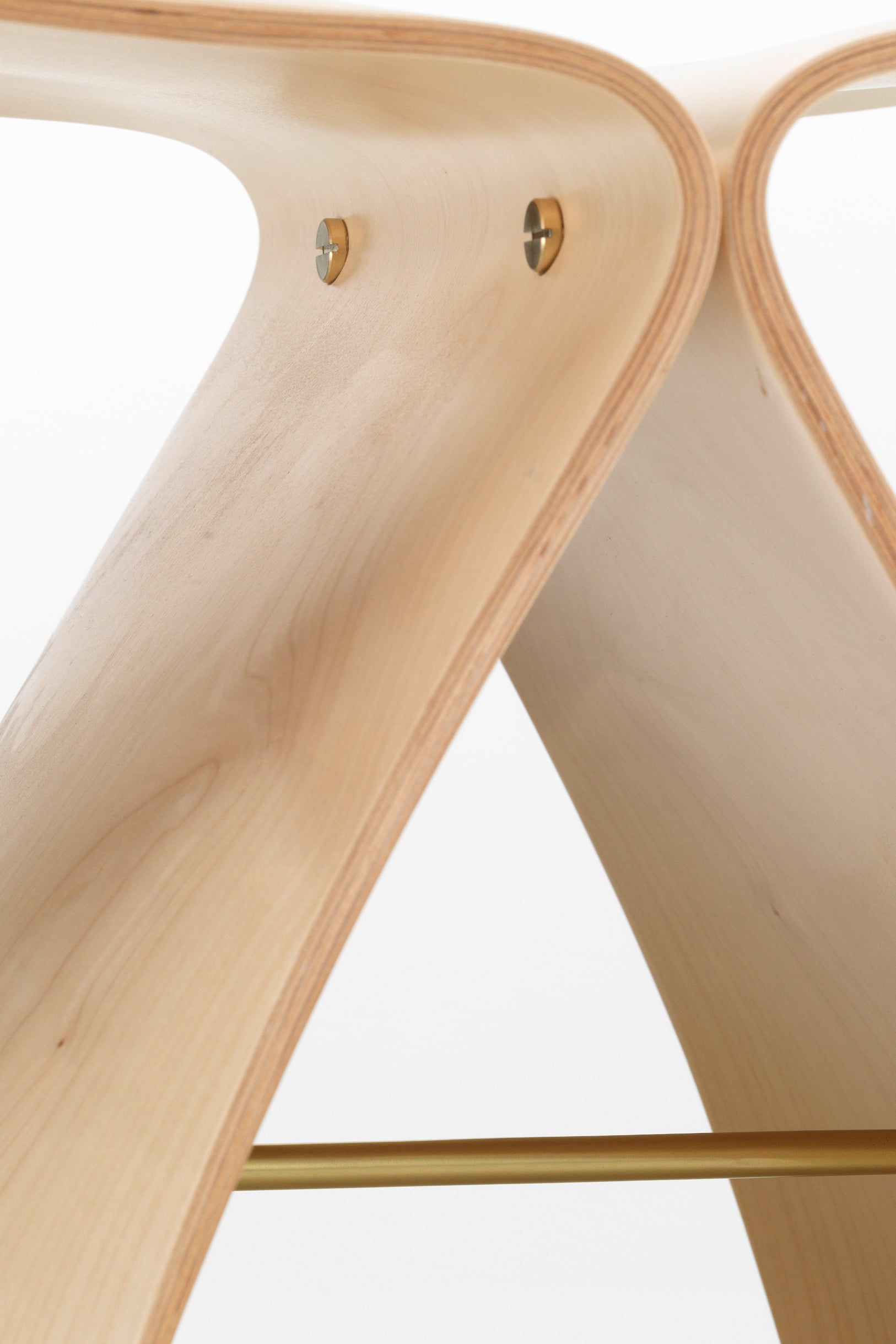 Butterfly Stool Natural Maple | Vitra | Home of Solinfo