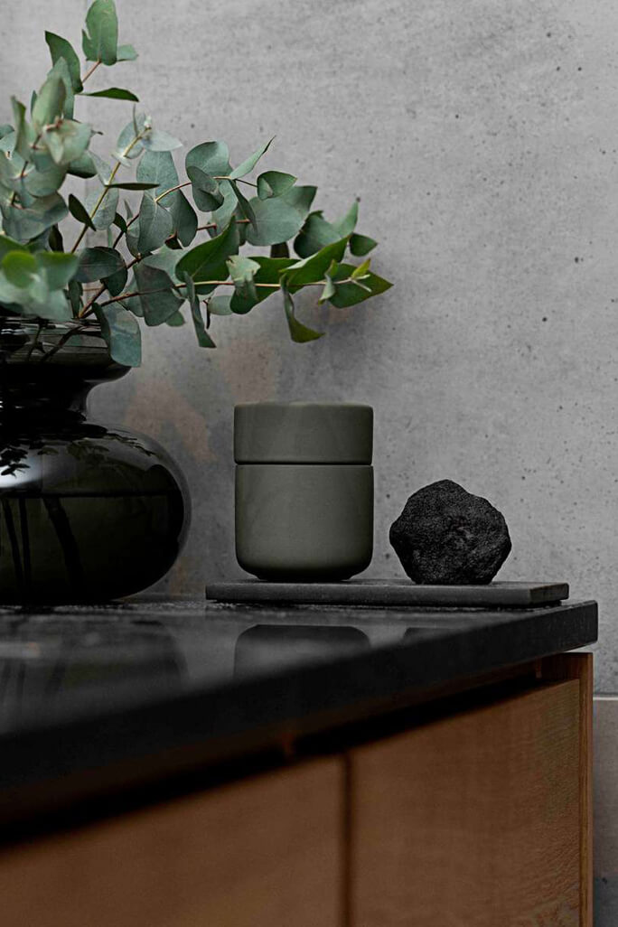 Ume jar with lid Olive green | Zone Denmark | Home of Solinfo