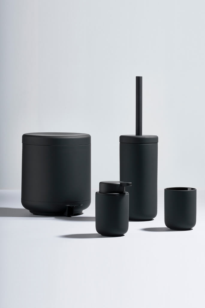 Ume Toothbrush Mug Black | Zone Denmark | Home of Solinfo