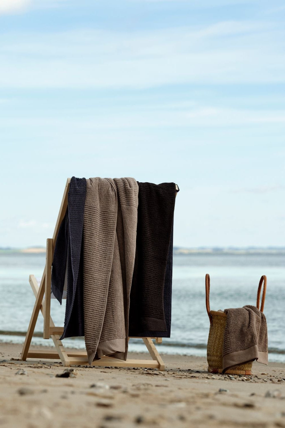 Zone Bath Towel 50x100 cm Black | Zone Denmark | Home of Solinfo